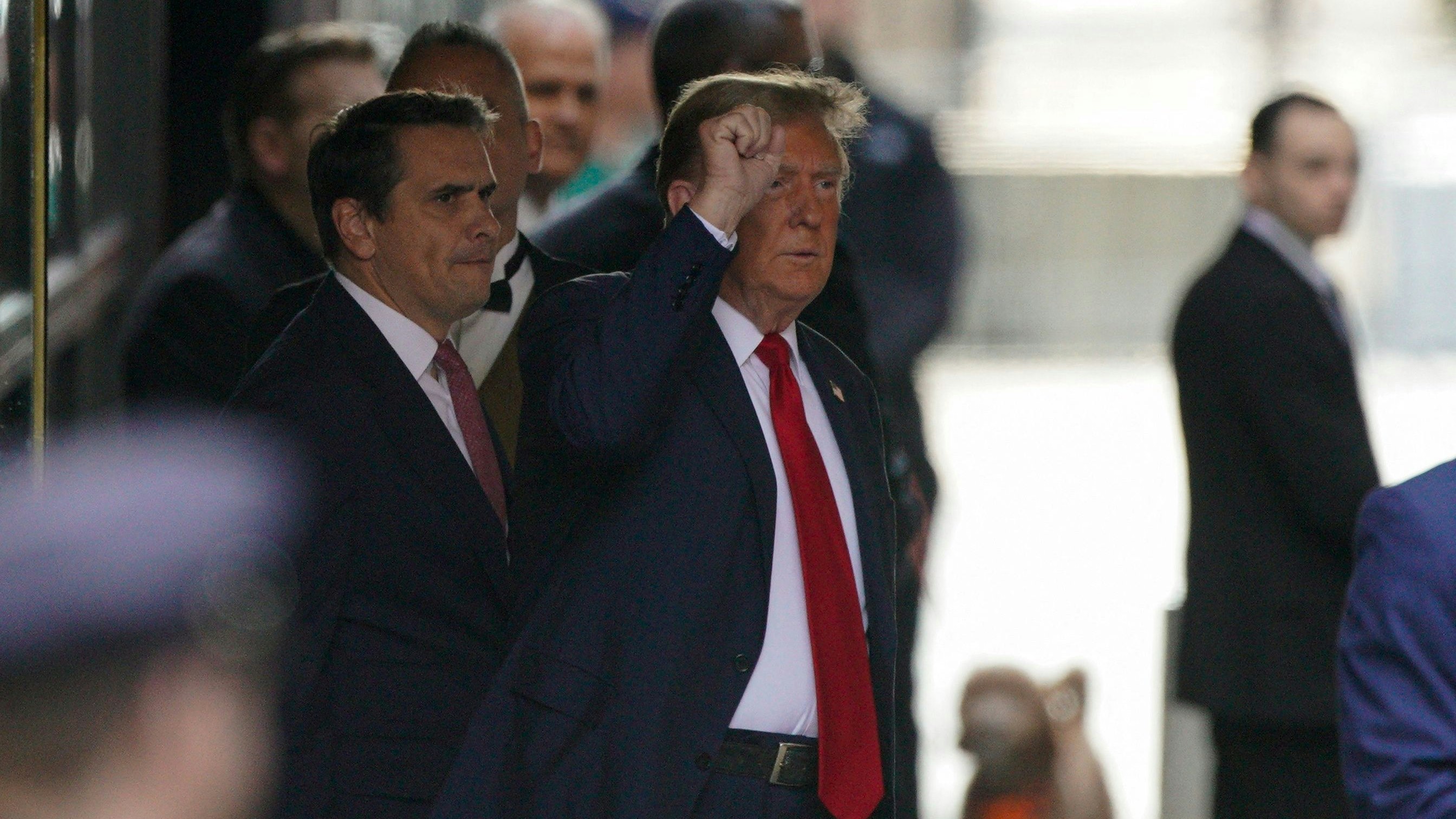 Former U.S. President Donald Trump gestures on the day of hush money criminal trial, outside Trump Tower, in New York, U.S., April 15, 2024. REUTERS/Eduardo Munoz