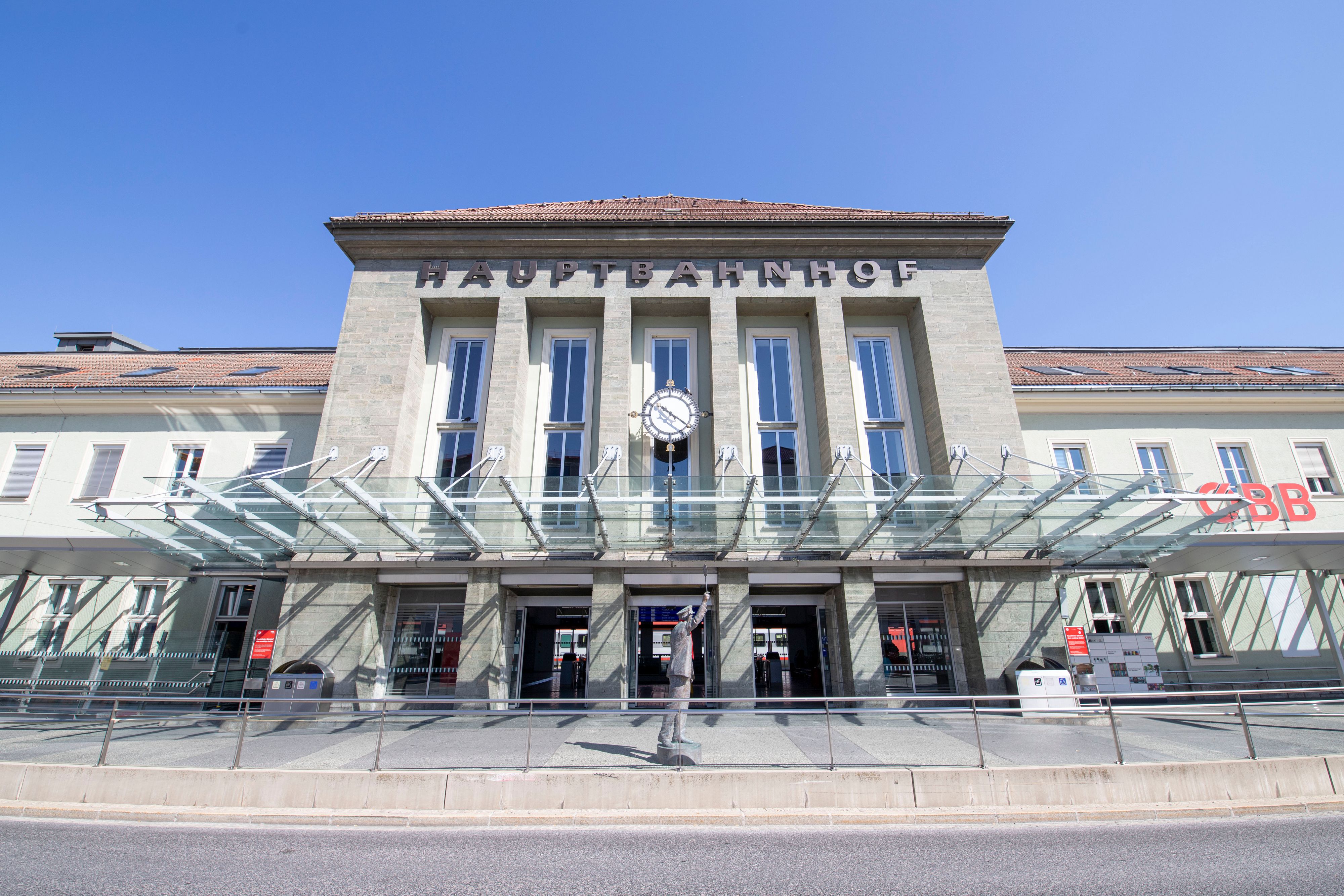 Der Unfall passierte vor dem Hauptbahnhof in Villach.