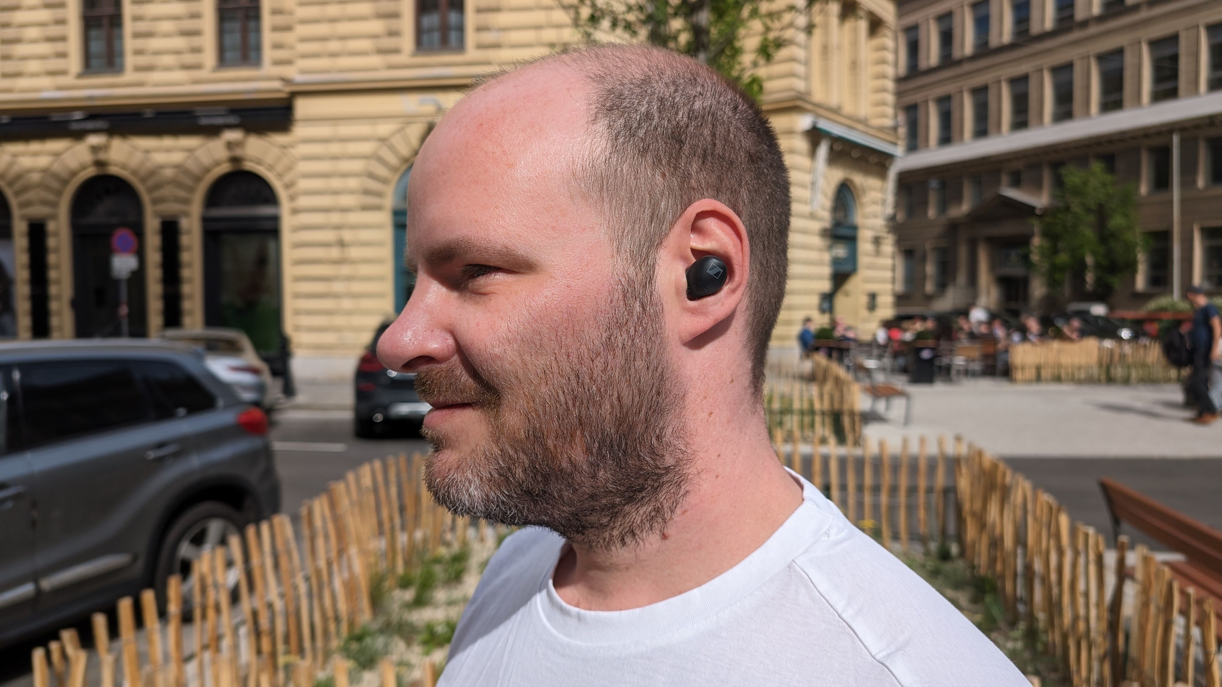 Sennheiser Momentum Sport – die Bedienung ist ungewohnt, die Fitness-Funktionen sind ein netter Mehrwert.