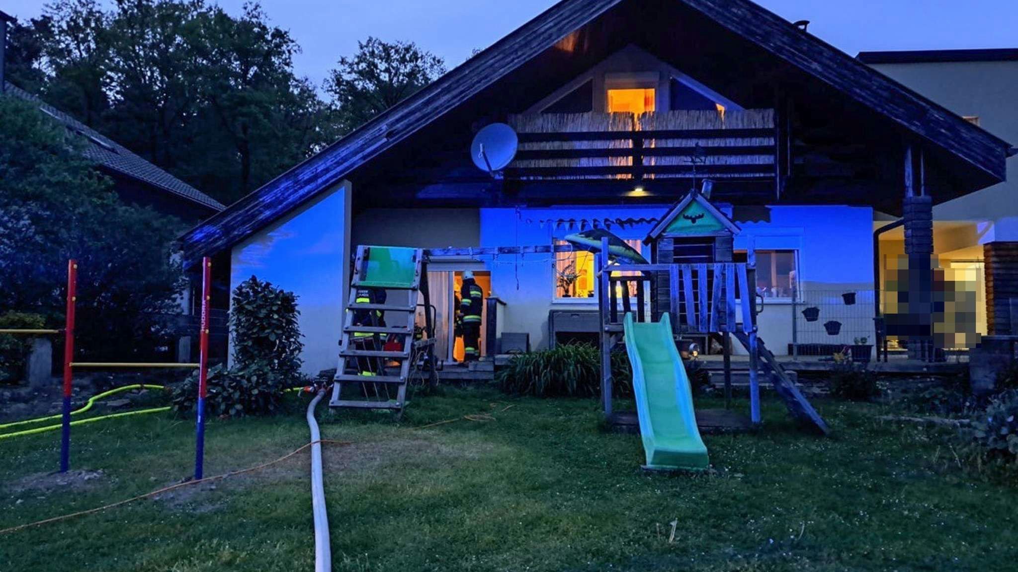 Heute.at - Brand forderte vier Verletzte, darunter zwei Kinder