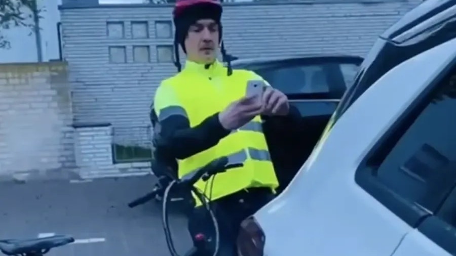 Im neuen Video vom Anzeigenhauptmeister kommt Comedian Matze Knop vor.