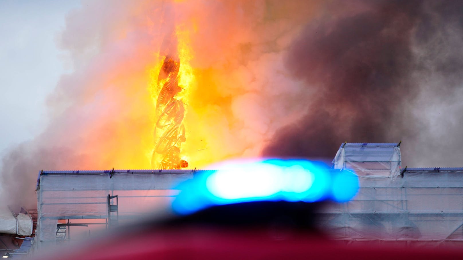 Flammen-Inferno zerstört Kopenhagener Wahrzeichen