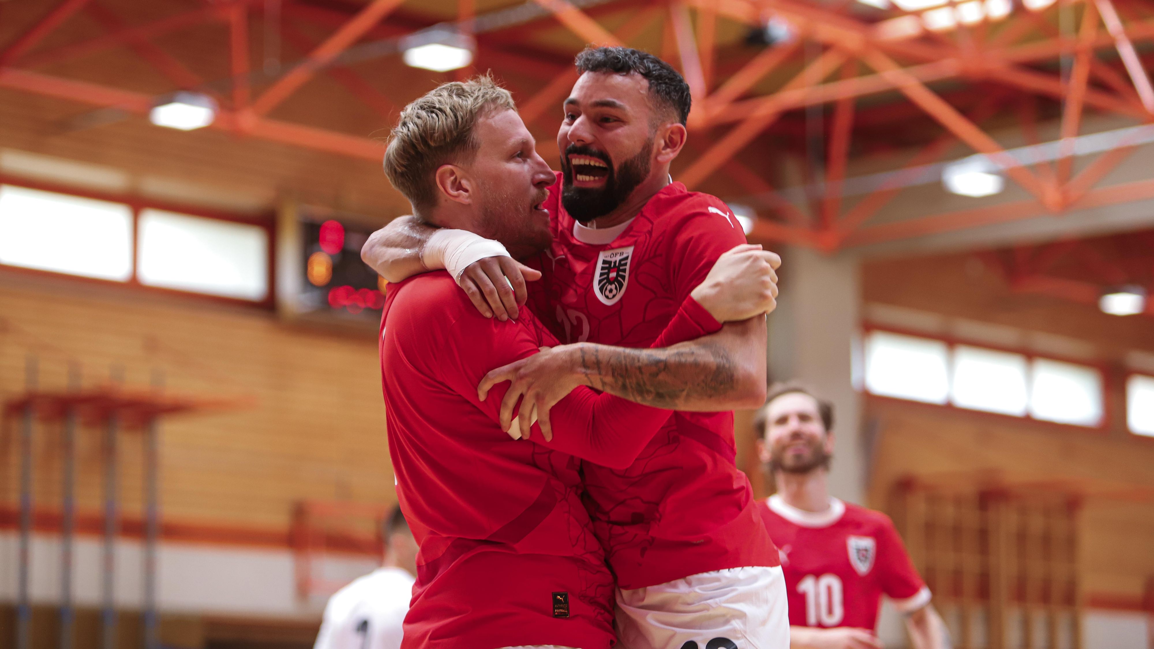Hallenzauberer Sinan Bicer hatte nach drei Siegen en suite Grund zu lachen.
