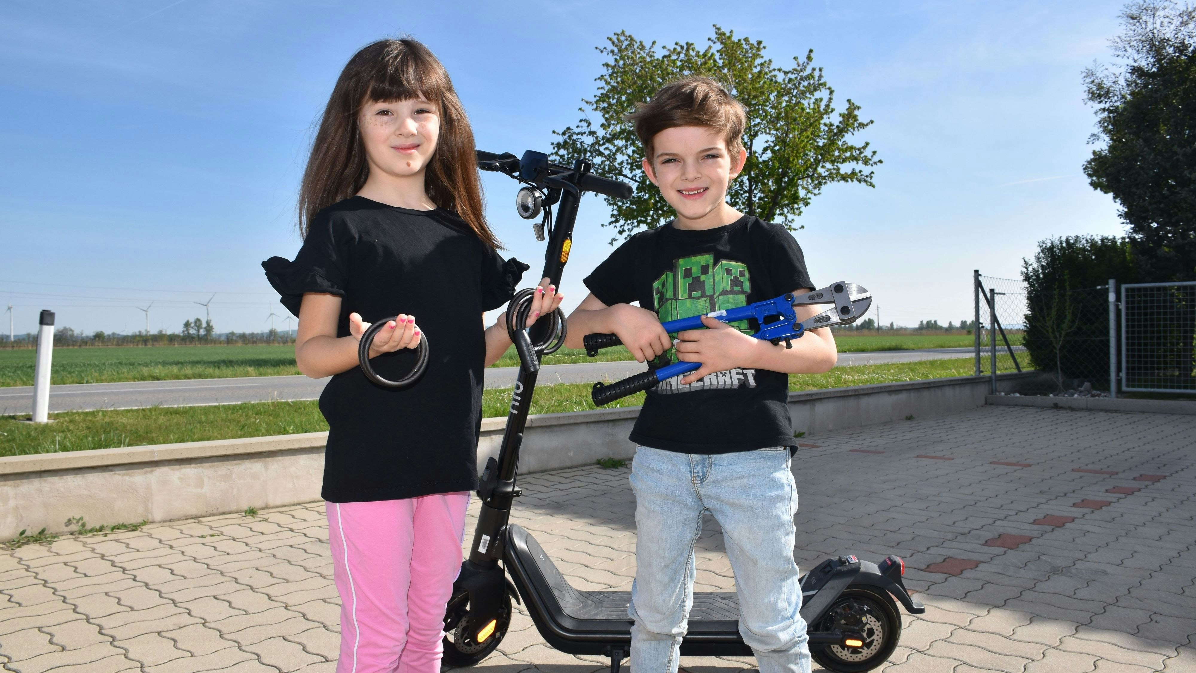 Mit dem richtigen Werkzeug gelingt es auch den Jüngsten, ein Schloss zu knacken.