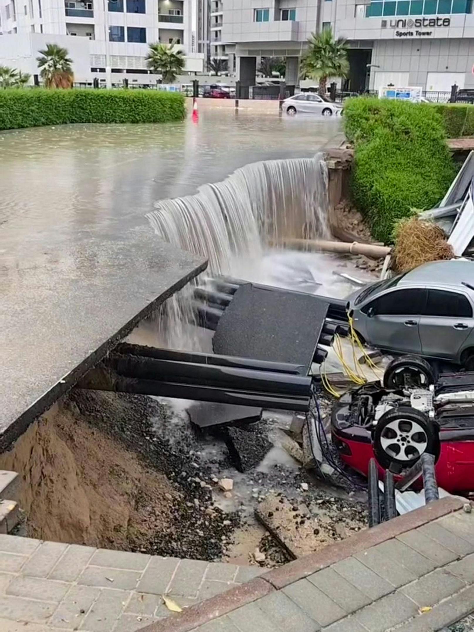 Am 16. April wurde die arabische Metropole Dubai von noch nie erlebten Regenmengen geflutet. An einem Tag gab es so viel Niederschlag wie sonst in zwei Jahren.