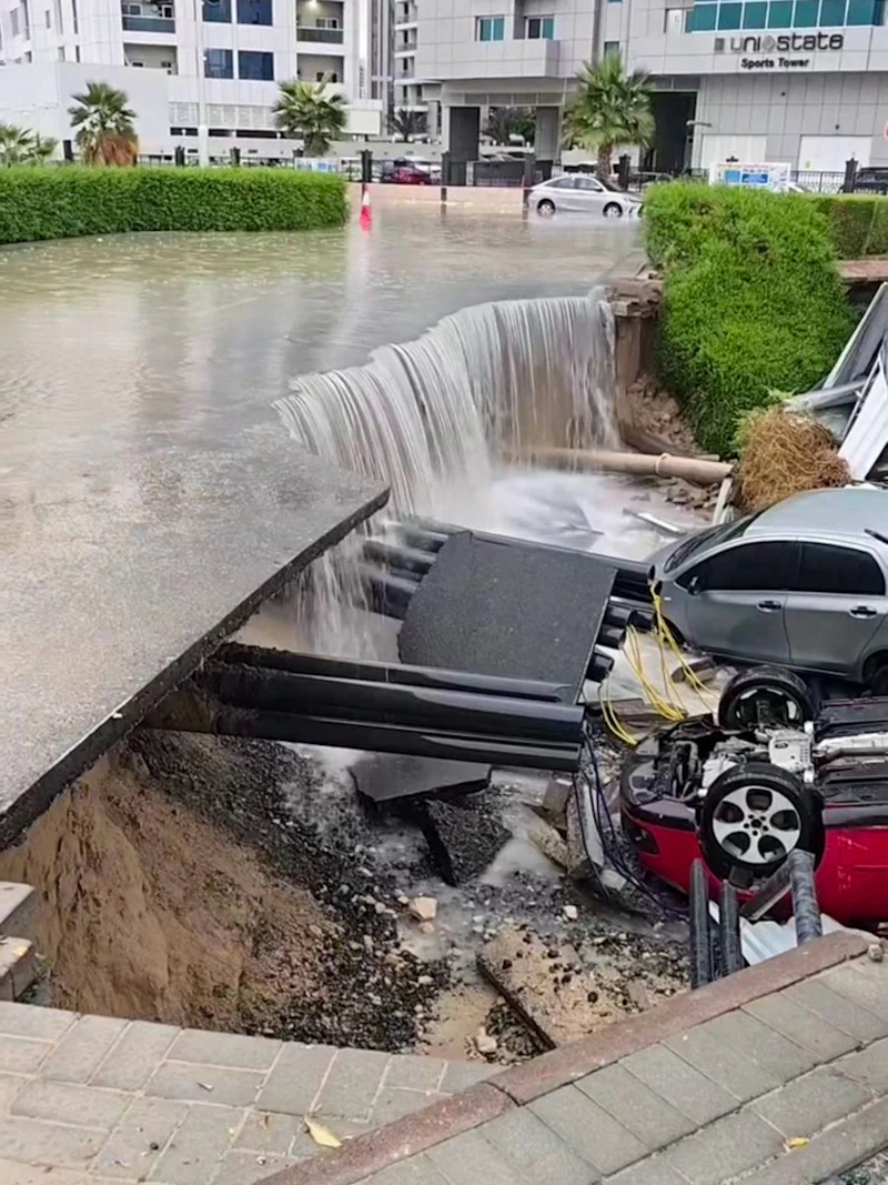 Tdliches Unwetter  Wolken-"Impfung"  Brisanter Verdacht um Dubai-Sintflut  | Heute.at