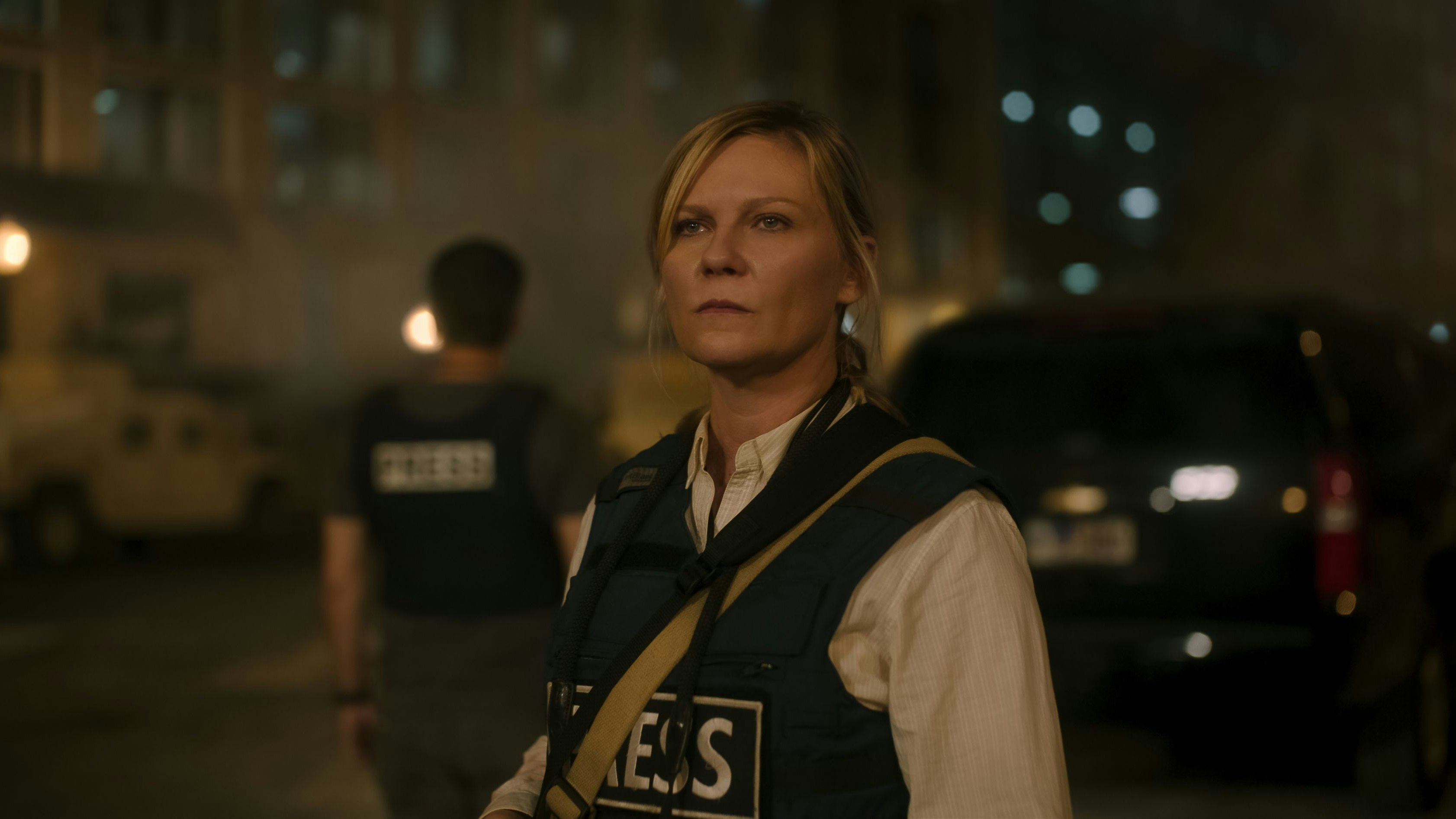Kirsten Dunst als Kriegsberichterstatterin in "Civil War", ab Freitag im Kino