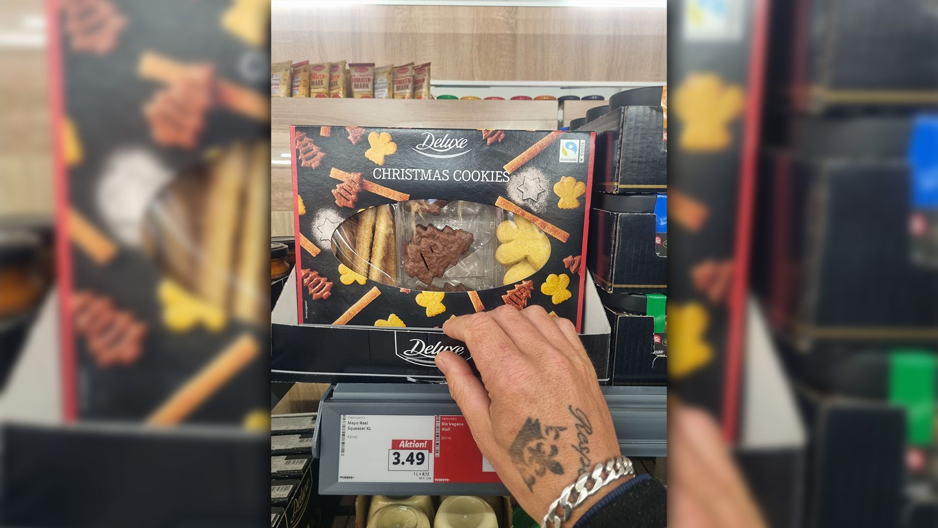 Diese Aktion sorgt derzeit für Verwunderung – Weihnachtskekse mitten im April.