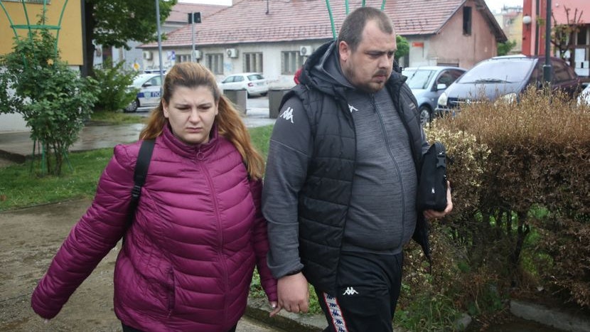 Wortlos – Dankas (2) Eltern sahen Killern in die Augen