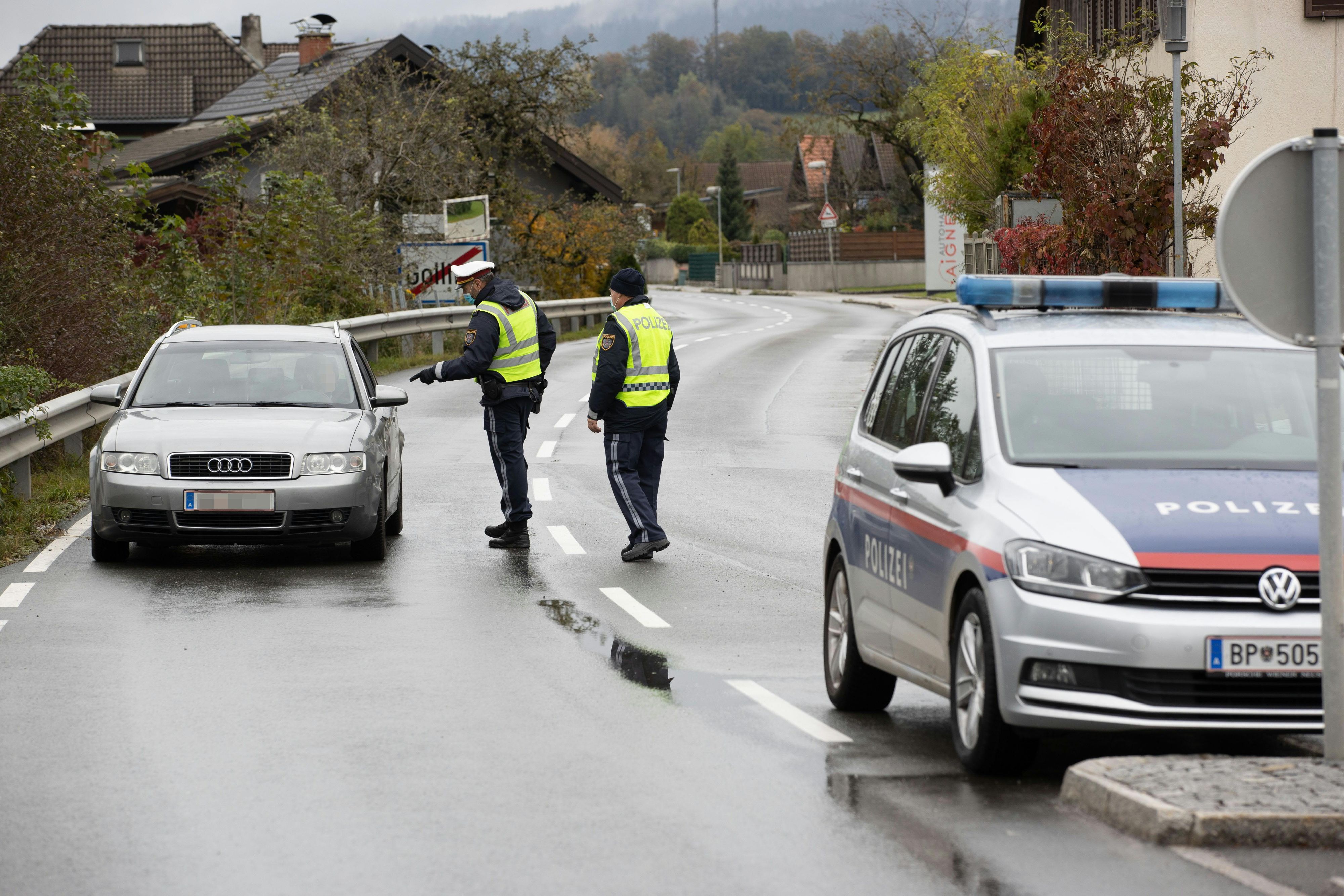 Der Lenker erklärte, er habe seit Jahren keinen Führerschein mehr.