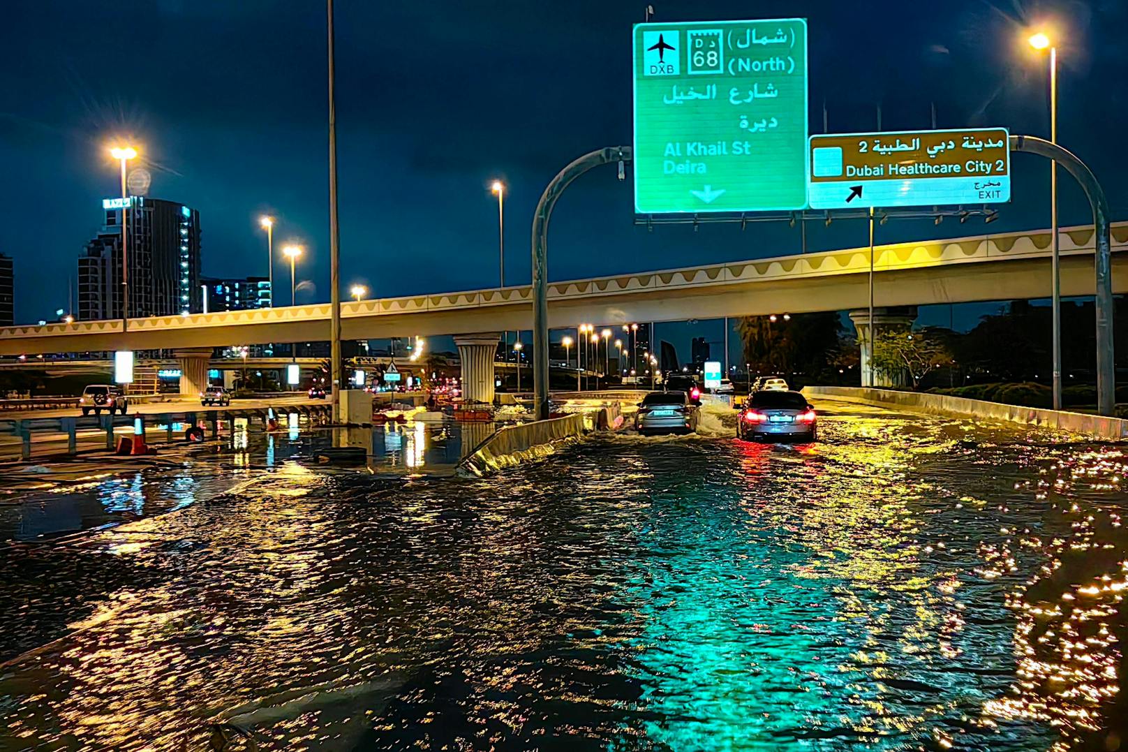 Am 16. April wurde die arabische Metropole Dubai von noch nie erlebten Regenmengen geflutet. An einem Tag gab es so viel Niederschlag wie sonst in zwei Jahren.