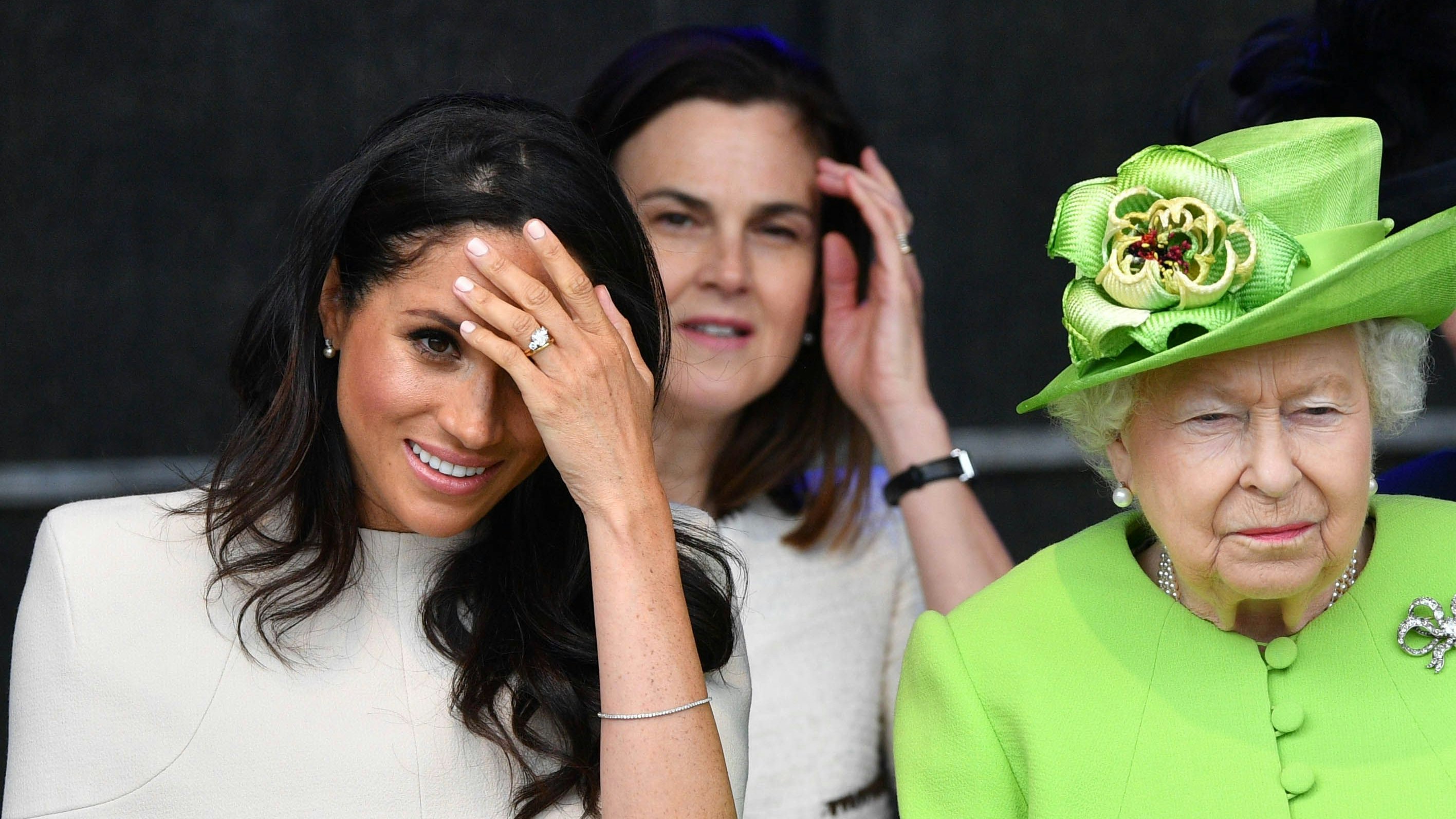 Samantha Cohen hat lange an der Seite von Queen Elizabeth gearbeitet, bevor sie Assistentin von Meghan wurde.