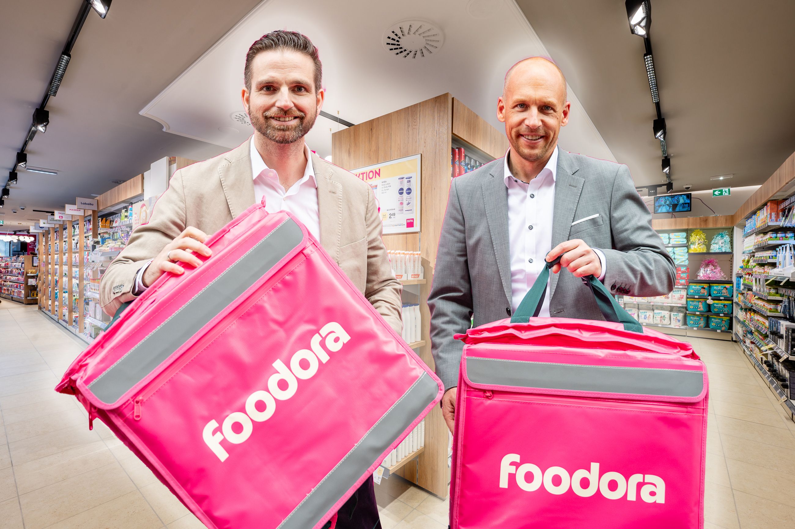 foodora-Chef Herbert Haas, Bipa-Geschäftsführer Andreas Persigehl (r.)