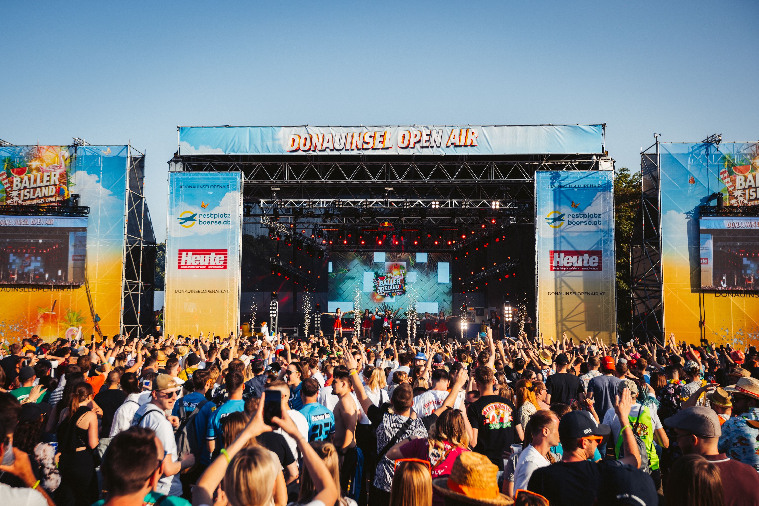 Die heimischen Festivallovers kommen dieses Jahr voll auf ihre Kosten: Von 23. bis 26. Mai steigt zum zweiten Mal das Donauinsel Open Air.