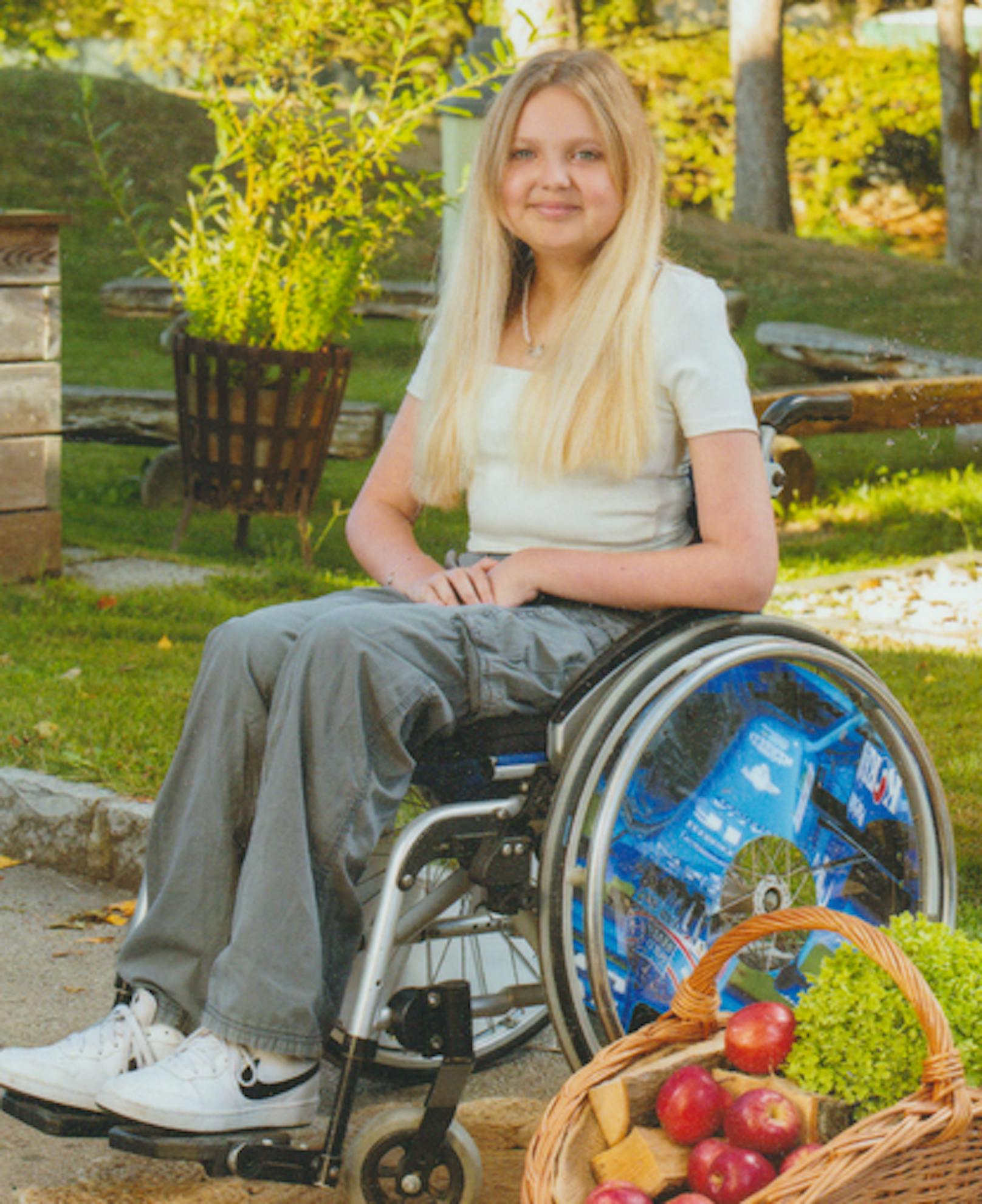 Die 14-jährige Alina leidet an einer schweren Autoimmunerkrankung.