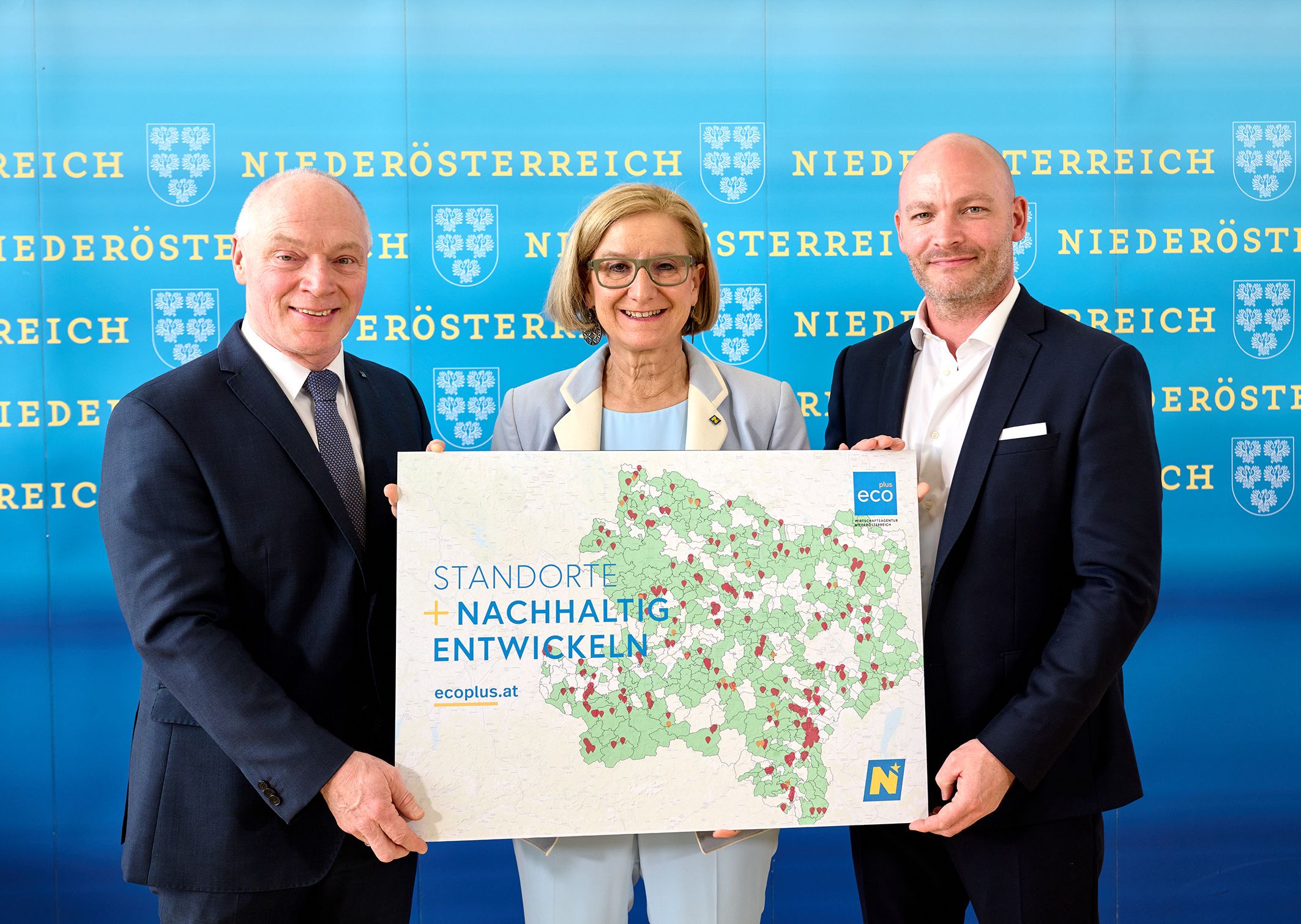 ecoplus Geschäftsführer Helmut Miernicki, Landeshauptfrau Johanna Mikl-Leitner, Ludwig Starkl, Geschäftsführer Ludwig Starkl GmbH & Co KG 