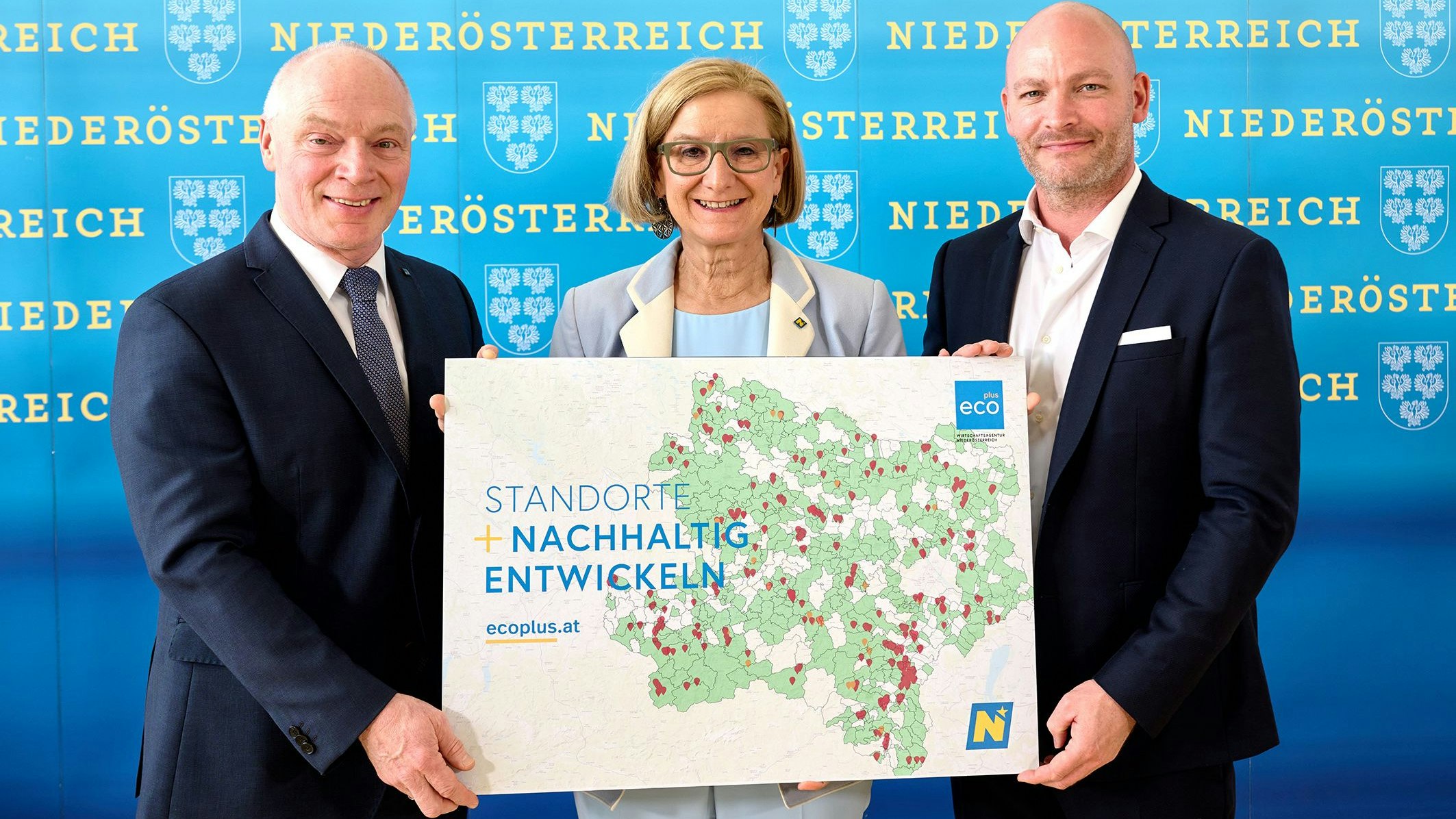 ecoplus Geschäftsführer Helmut Miernicki, Landeshauptfrau Johanna Mikl-Leitner, Ludwig Starkl, Geschäftsführer Ludwig Starkl GmbH & Co KG 