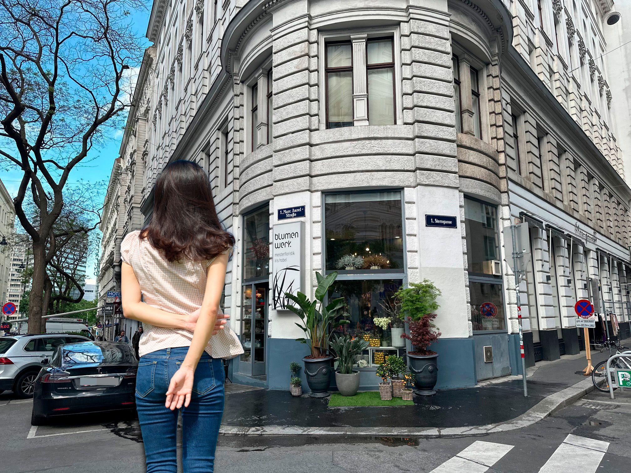 Ein Wiener Hochstapler brachte Frauen um ihr Geld. Auch der Floristin Iris H. schuldet er mehrere Tausend Euro.