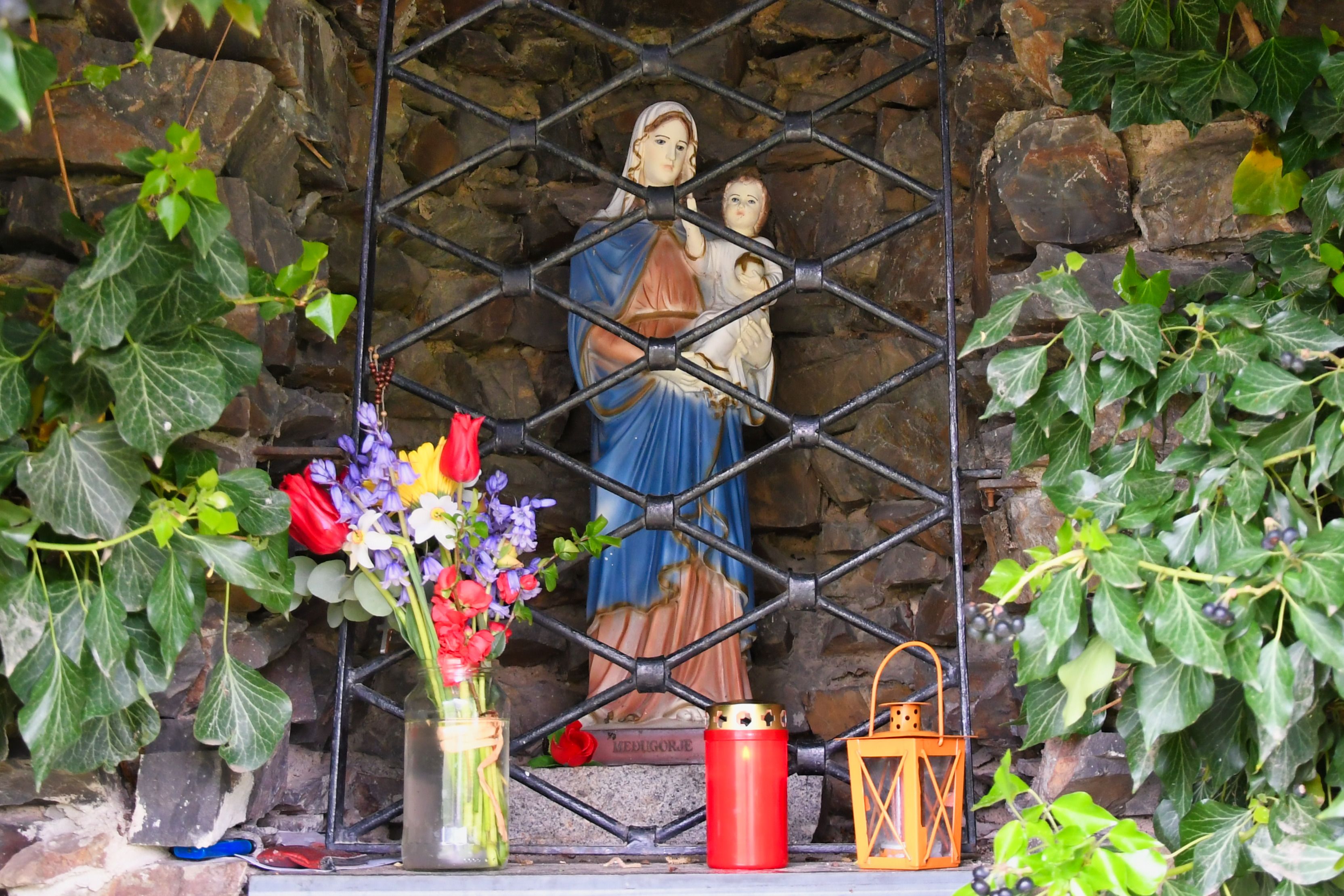 Die betroffene Marienstatue.