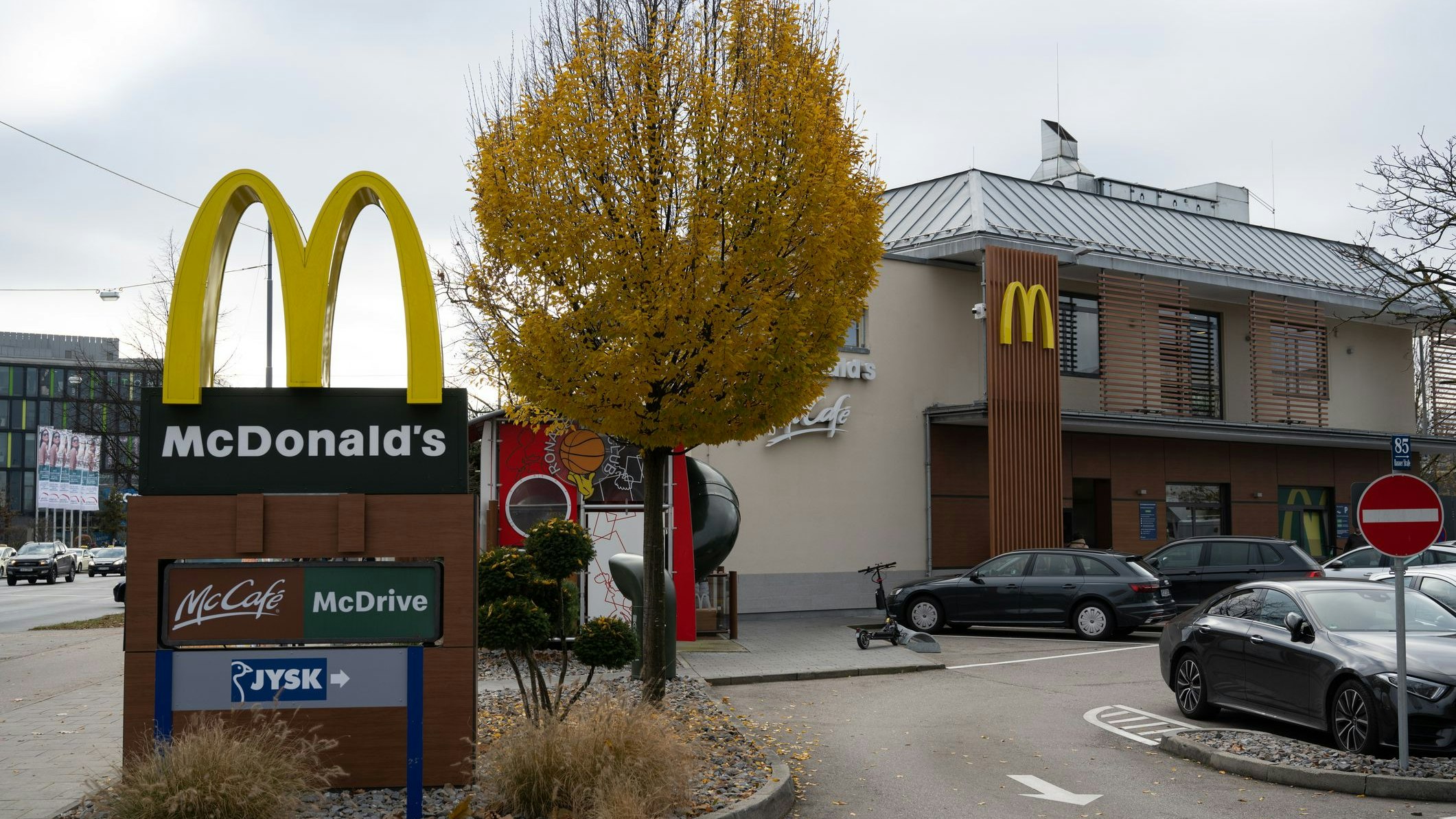 Der Vorfall passierte auf einem Parkplatz bei McDonald's.