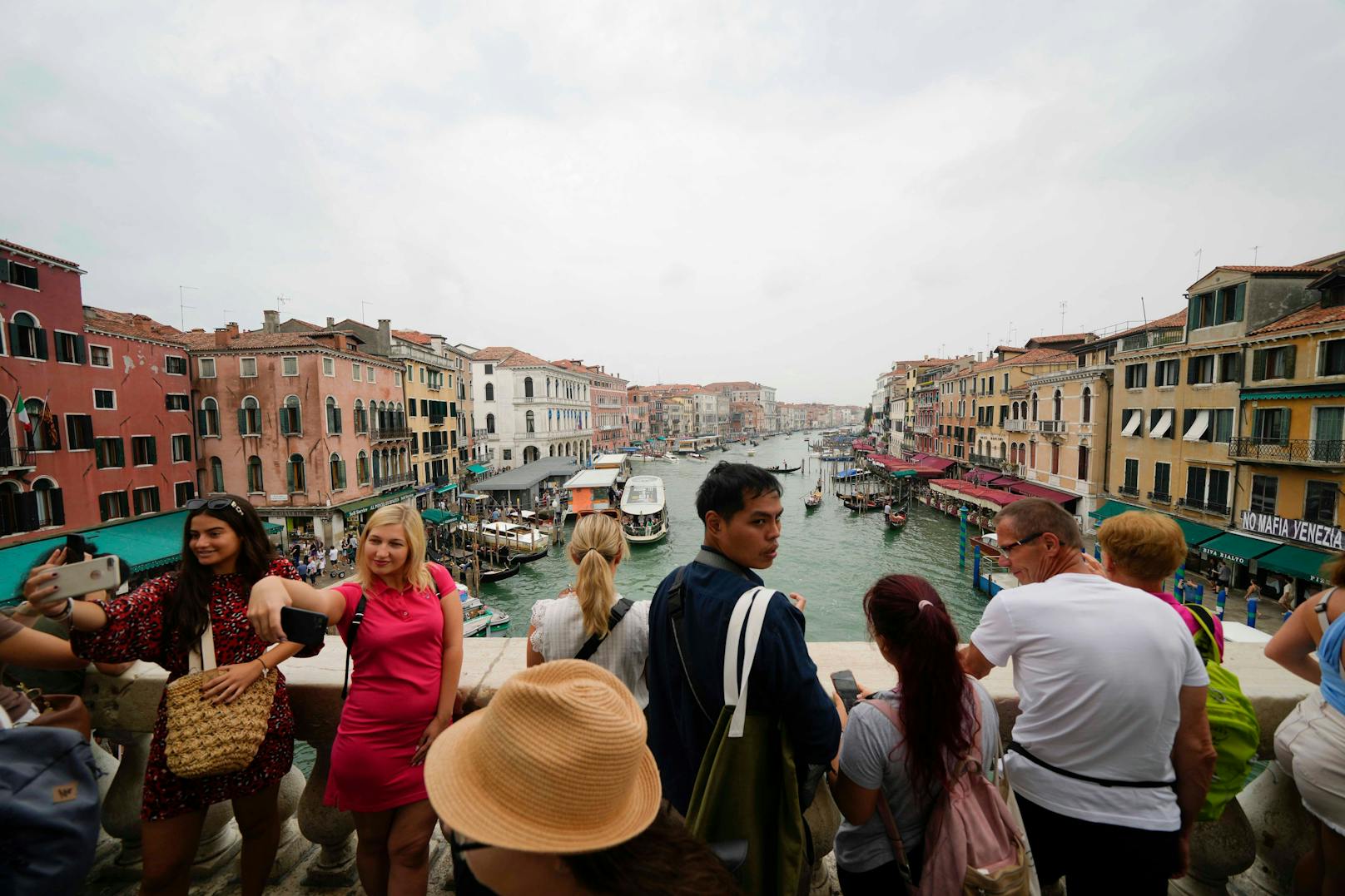 In Venedig sind es bis zu 21,3 Gäste, die auf einen Local kommen.