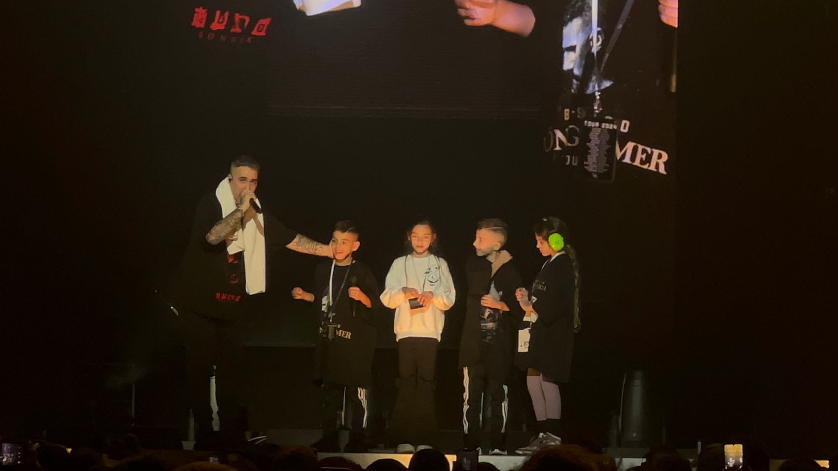 Bushido integriert immer wieder seine Kinder in sein Musikprogramm. So auch am Mittwoch in der Stadthalle.