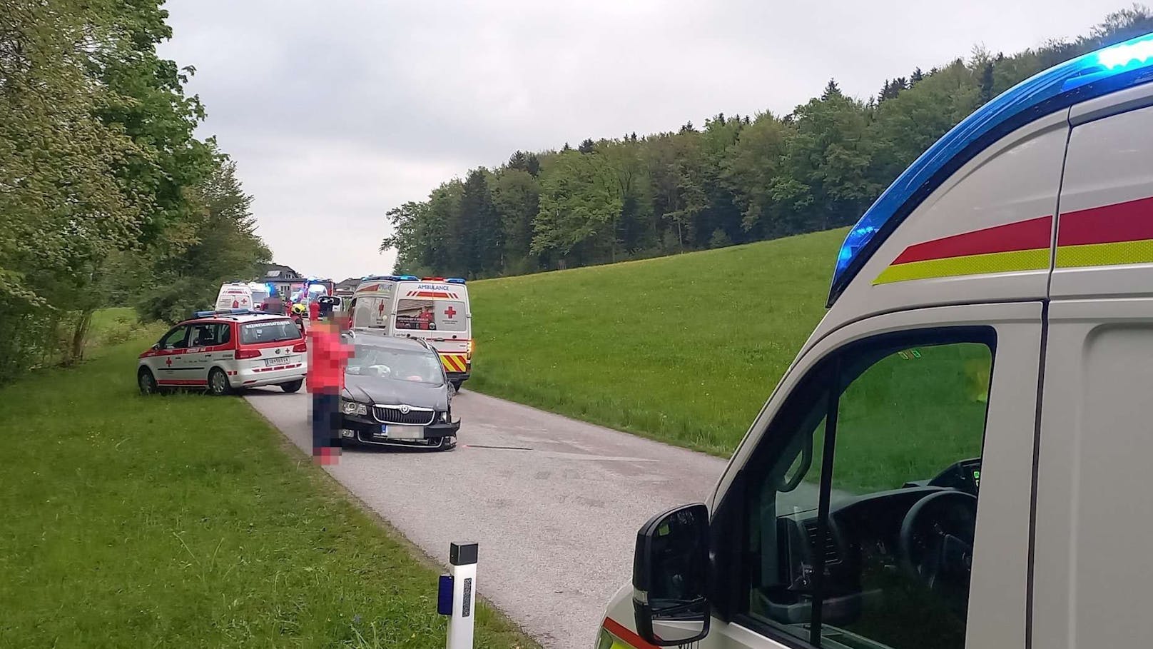 10 Verletzte bei schwerem Verkehrsunfall in NÖ