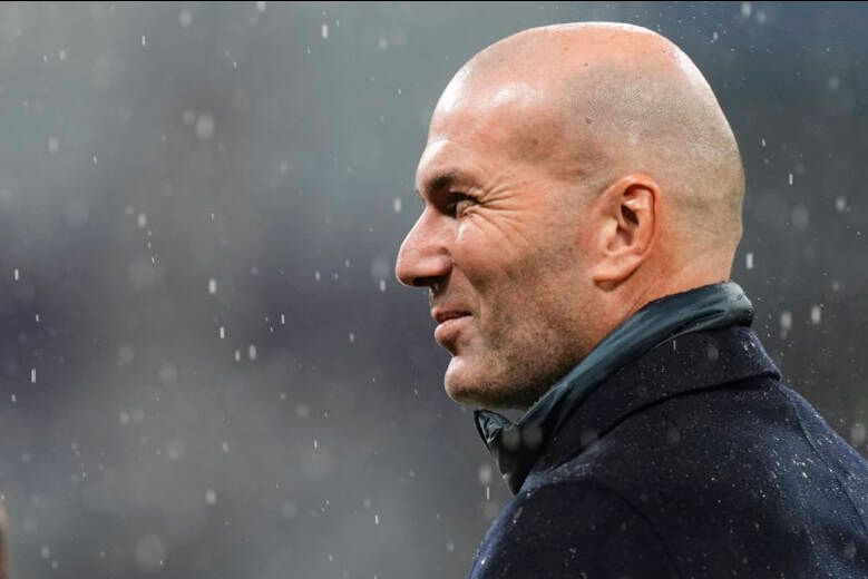 Zinedine Zidane ist bei den Bayern im Gespräch.