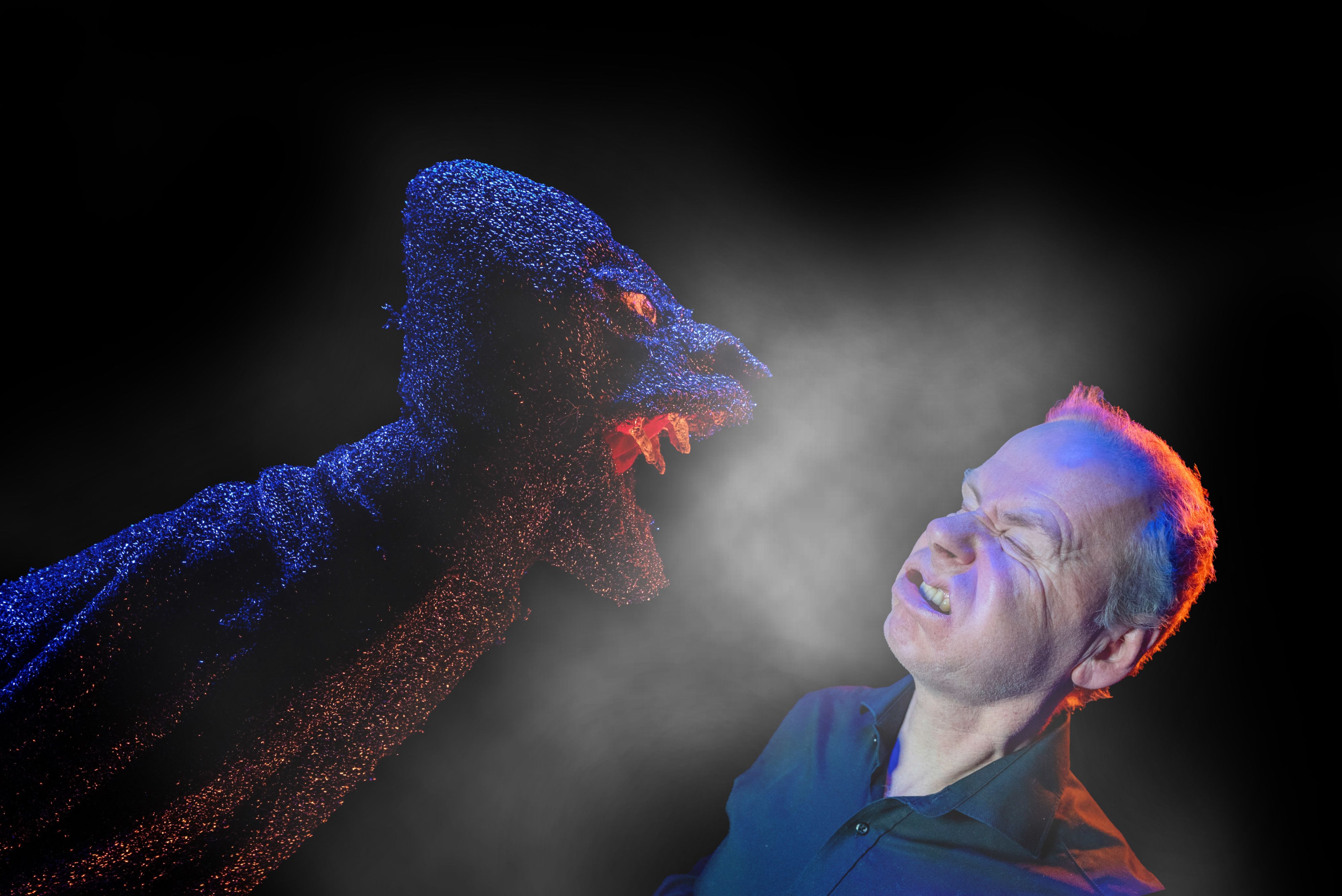 Jetzt mitmachen und zwei Karten für das Theaterstück 