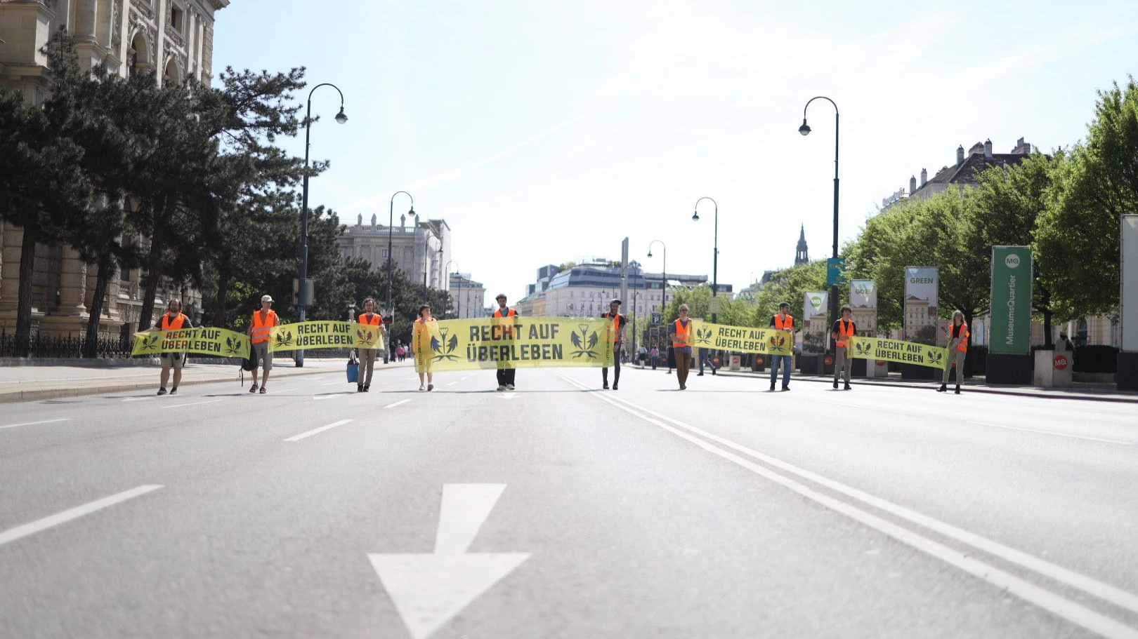 Am Freitag protestierte die Letzte Generation an mehreren Verkehrsknotenpunkten.