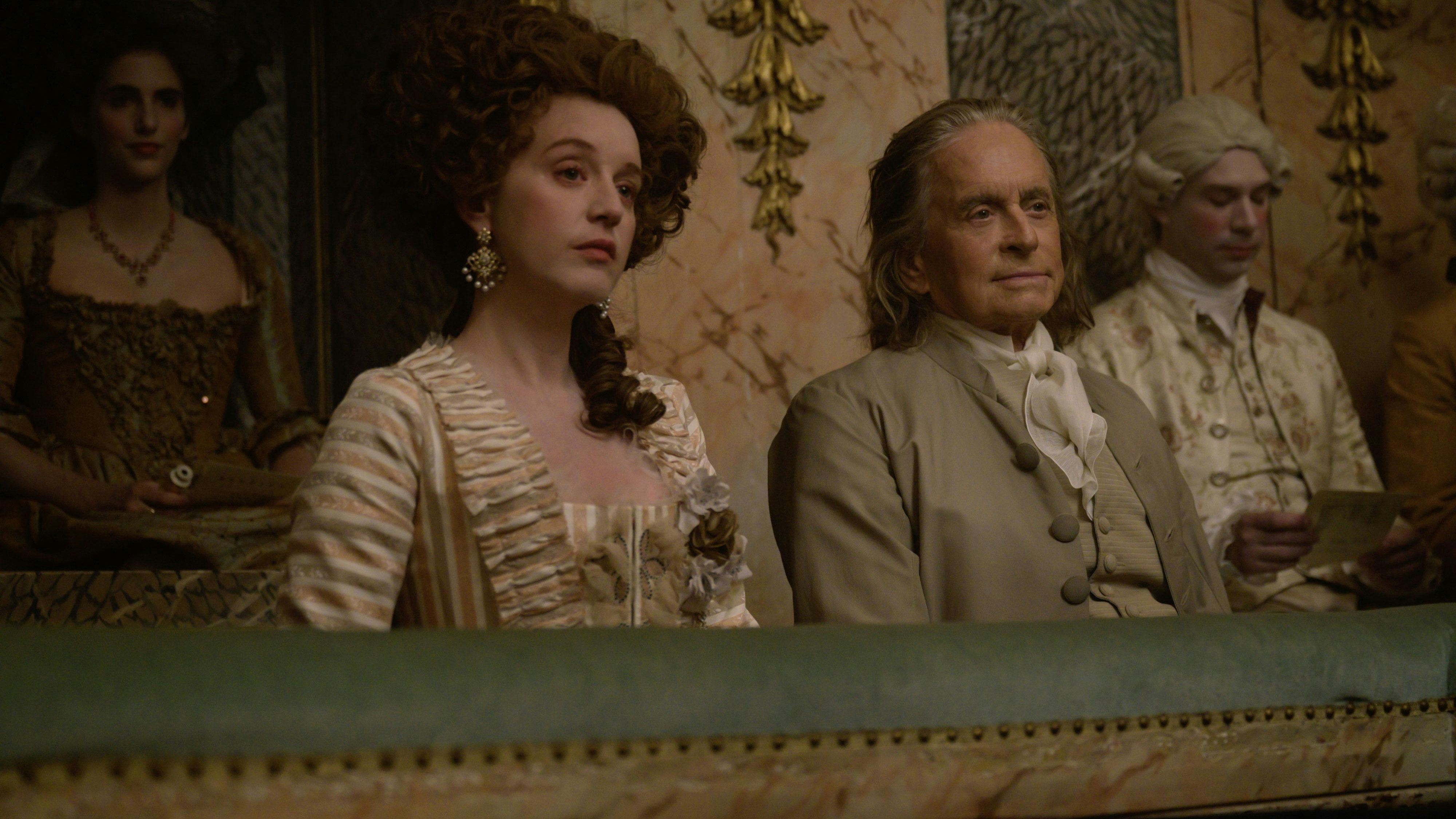 Anne Louise de Jouy Brillon und Benjamin Franklin bei einem platonischen Rendezvous in der Oper