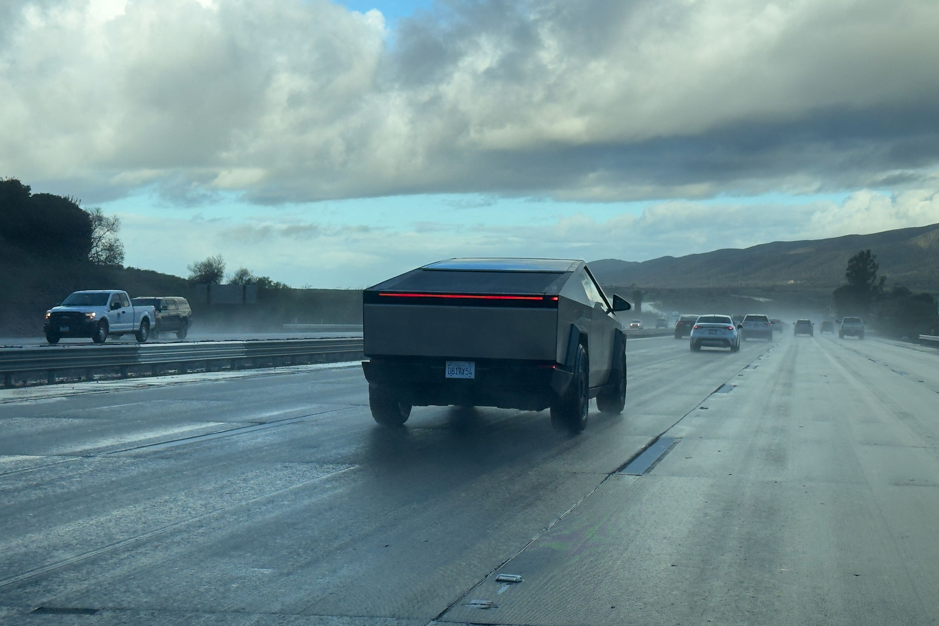 Bestimmte Modelle des Tesla-Cybertrucks haben ein gravierendes Sicherheitsproblem.