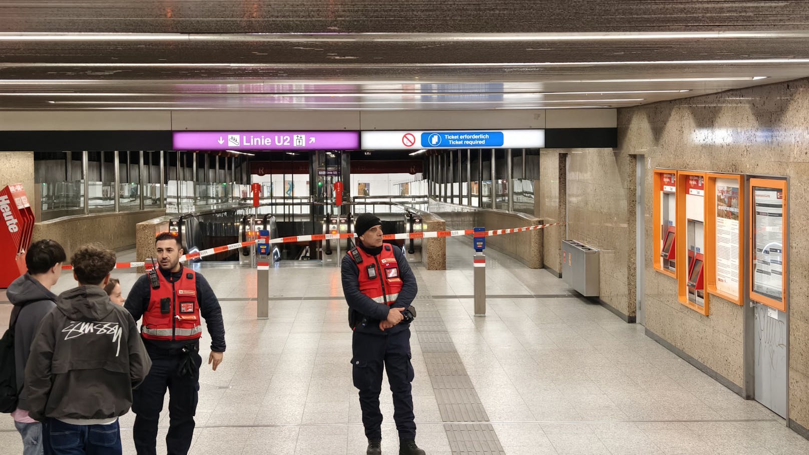 Die Ubahn-Station musste stundenlang gesperrt werden.