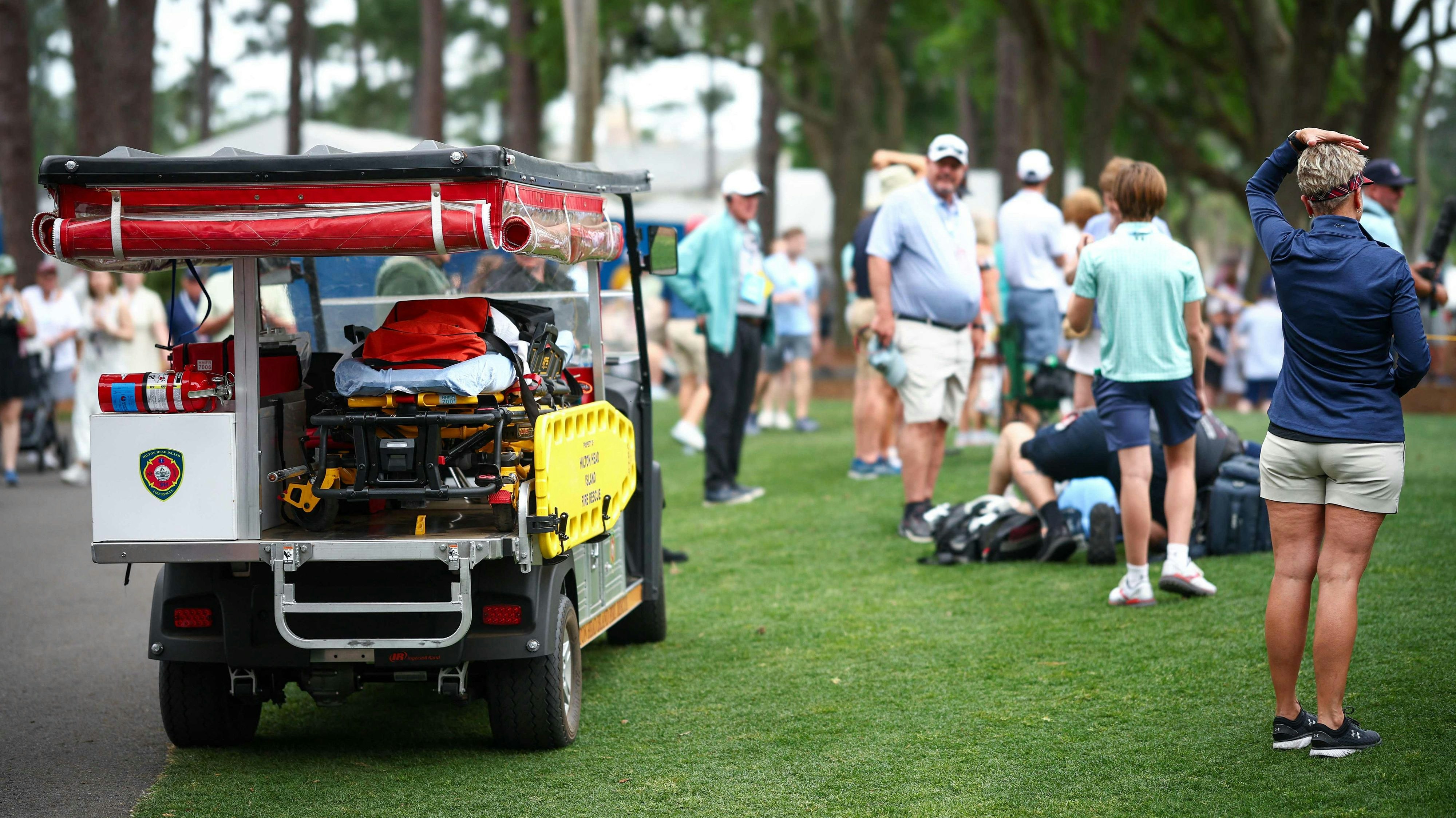 Straka trifft einen Golf-Fan, der Arzt muss anrücken