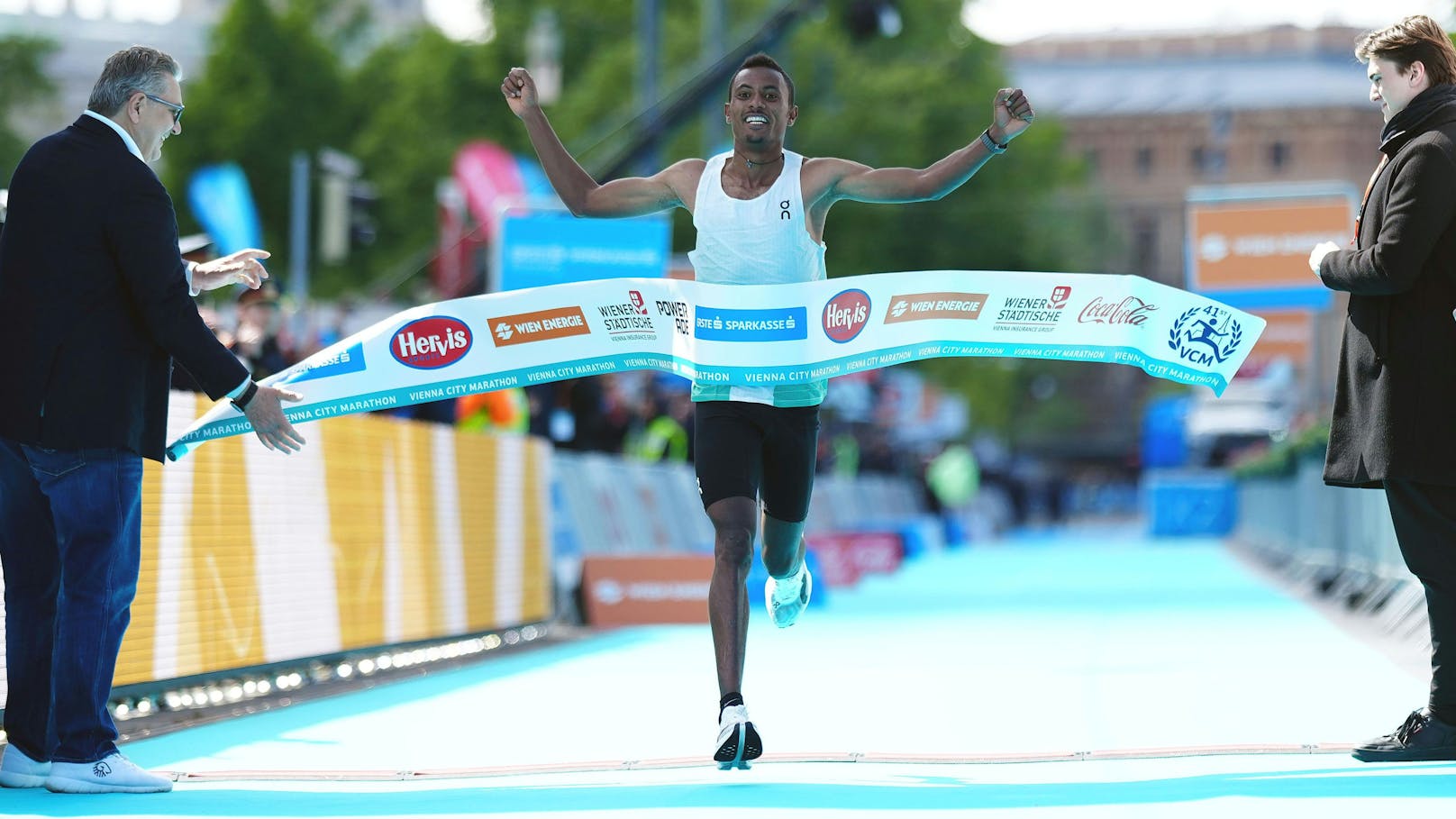Favorit Regasa gewinnt Wien-Marathon in Topzeit