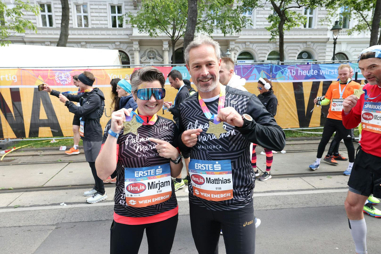Miriam konnte mit ihrem Mann Matthias ihre Bestzeit beim Marathon erlaufen.