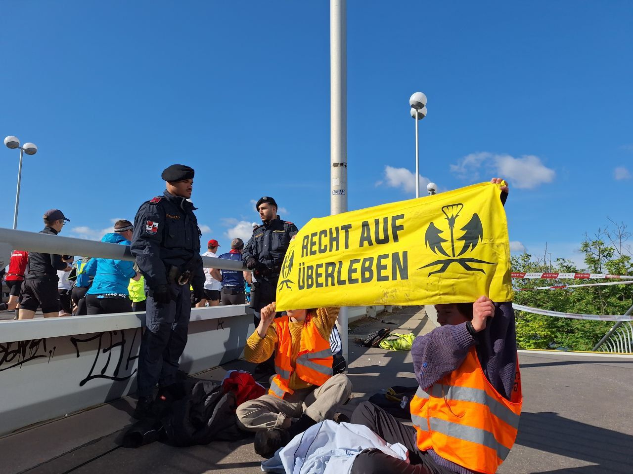 Aktivisten der Letzten Generation beim Wien-Marathon im April.