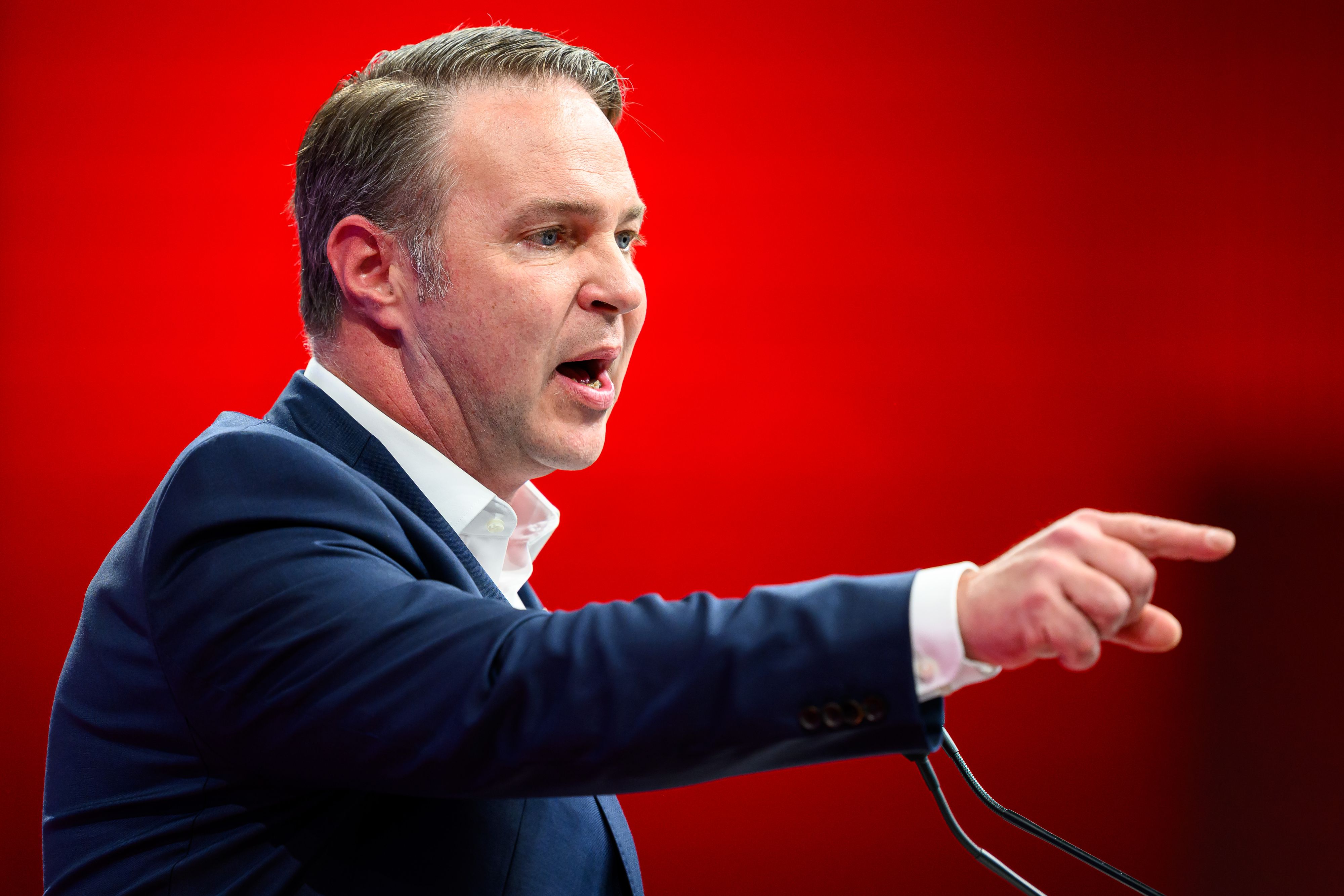 SPÖ-Bundesparteivorsitzender Andreas Babler beim Landesparteitag der SPÖ Wien mit Auftakt zum EU-Wahlkampf am 20. April 2024.