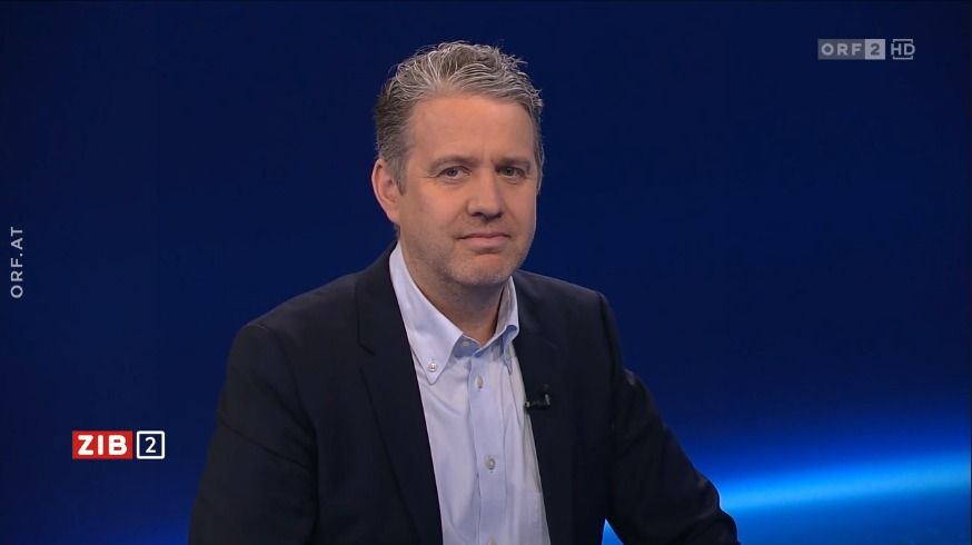 Der Historiker Thomas Riegler am späten Sonntagabend in der ORF-