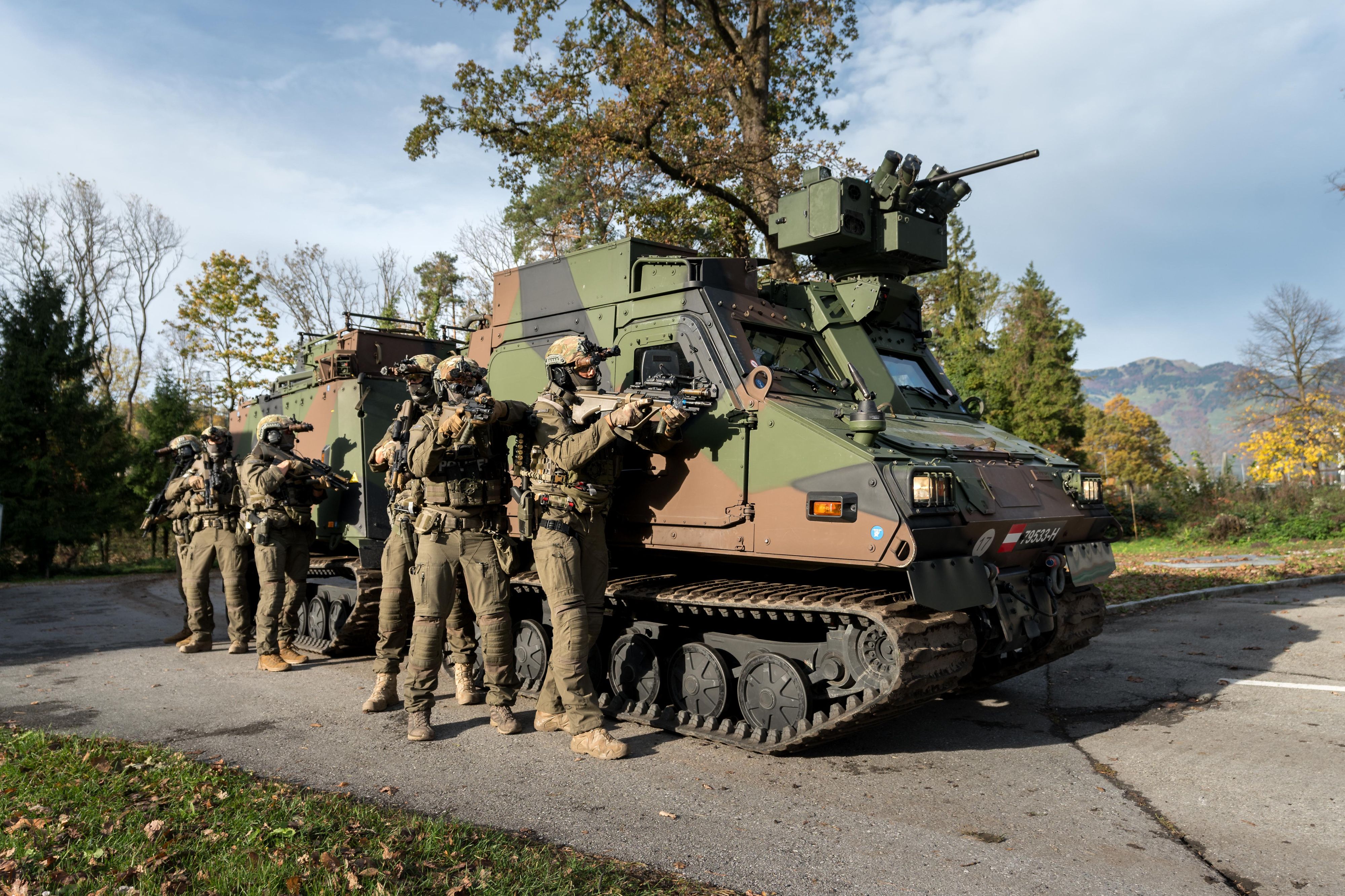Bundesheer-Soldaten bei einer großangelegten Übung in Vorarlberg. (Archivbild)