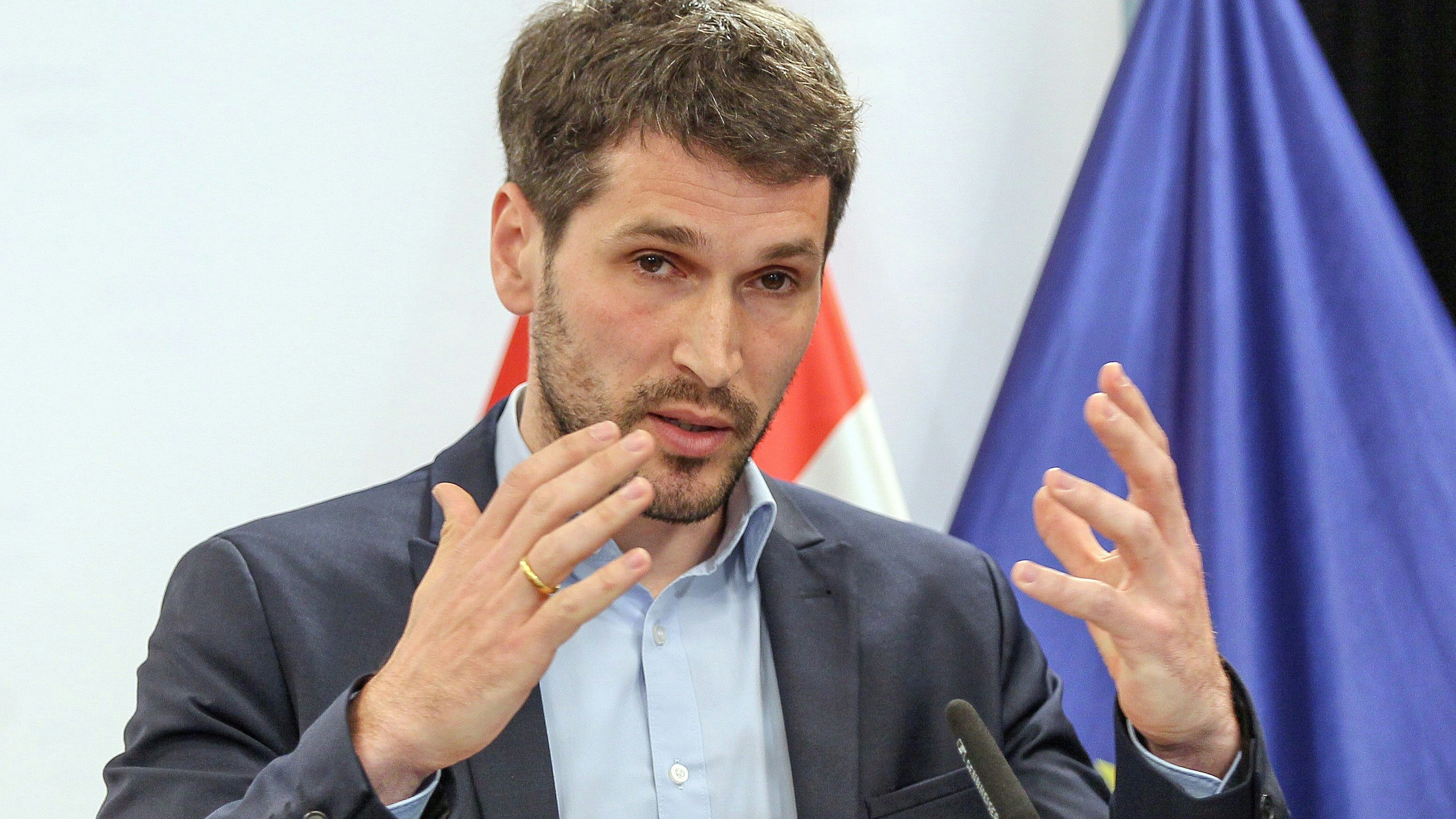 Lukas Hammer ist Abgeordneter zum Nationalrat und Sprecher für Klimaschutz und Energie bei den Grünen.