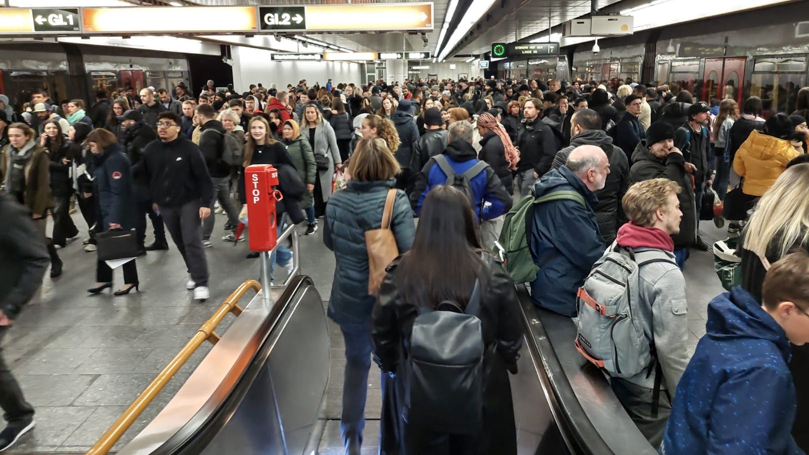 U-Bahn-Chaos in Wien! Hunderte von Störung betroffen