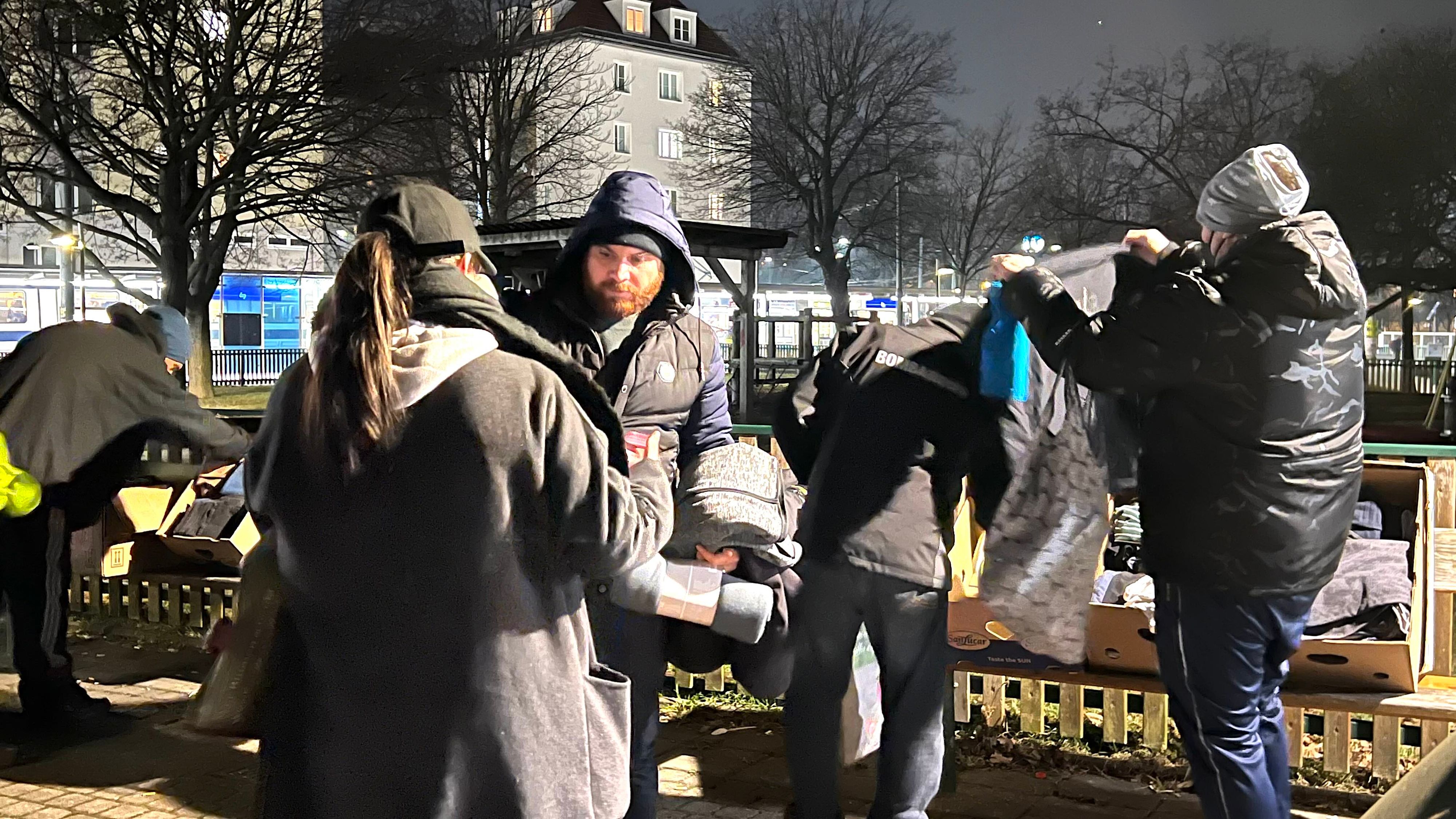 Für den nächsten Winter braucht der Verein MUT noch mehr Kleidungsspenden.