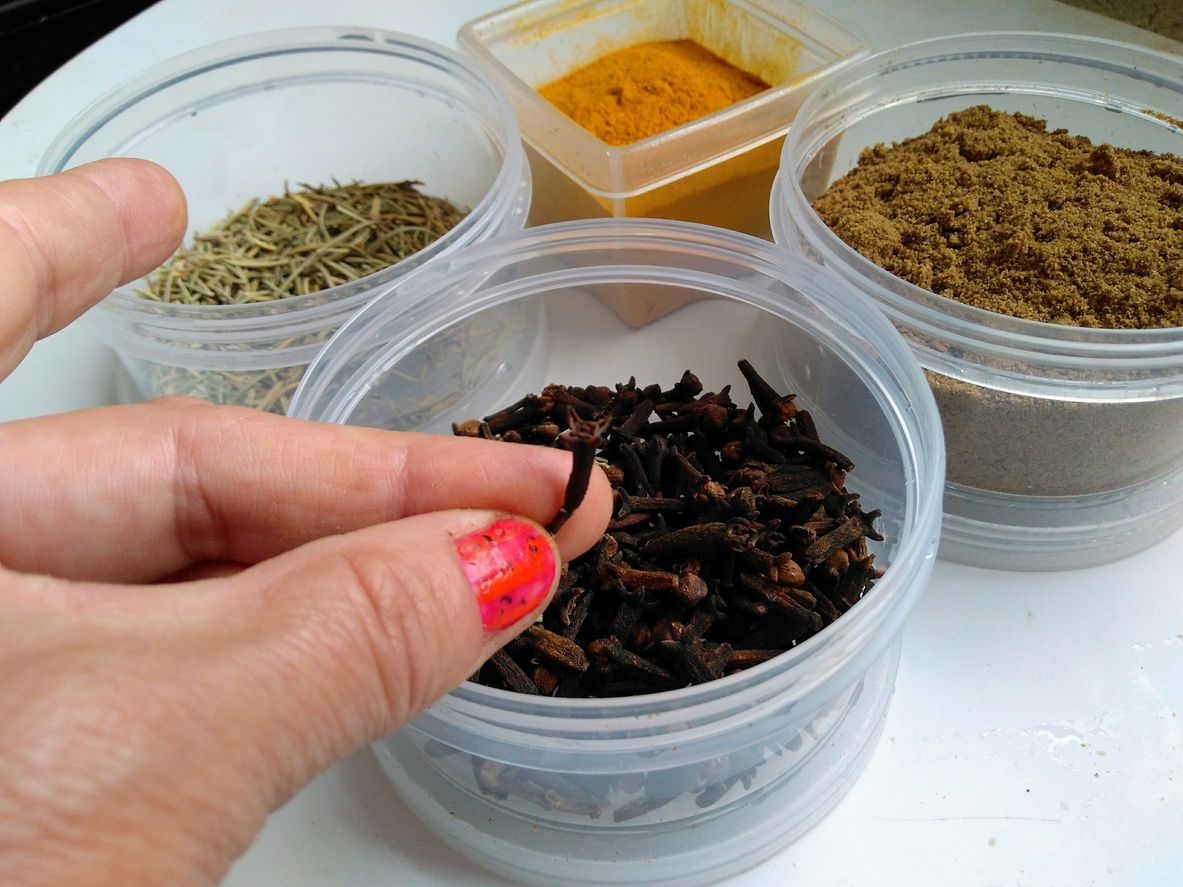 Bei Gewürzen ist die richtige Lagerung fast wichtiger als das Mindesthaltbarkeitsdatum.