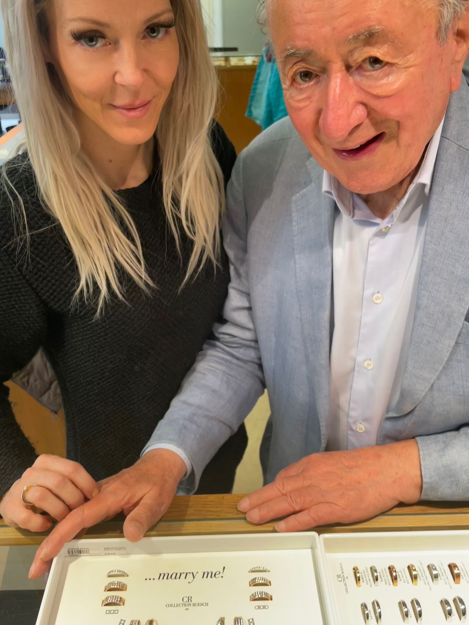 Simone Reiländer und Richard Lugner suchten ihre Eheringe aus