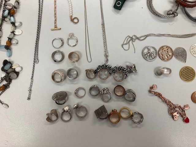 Ein Teil der sichergestellten Beute