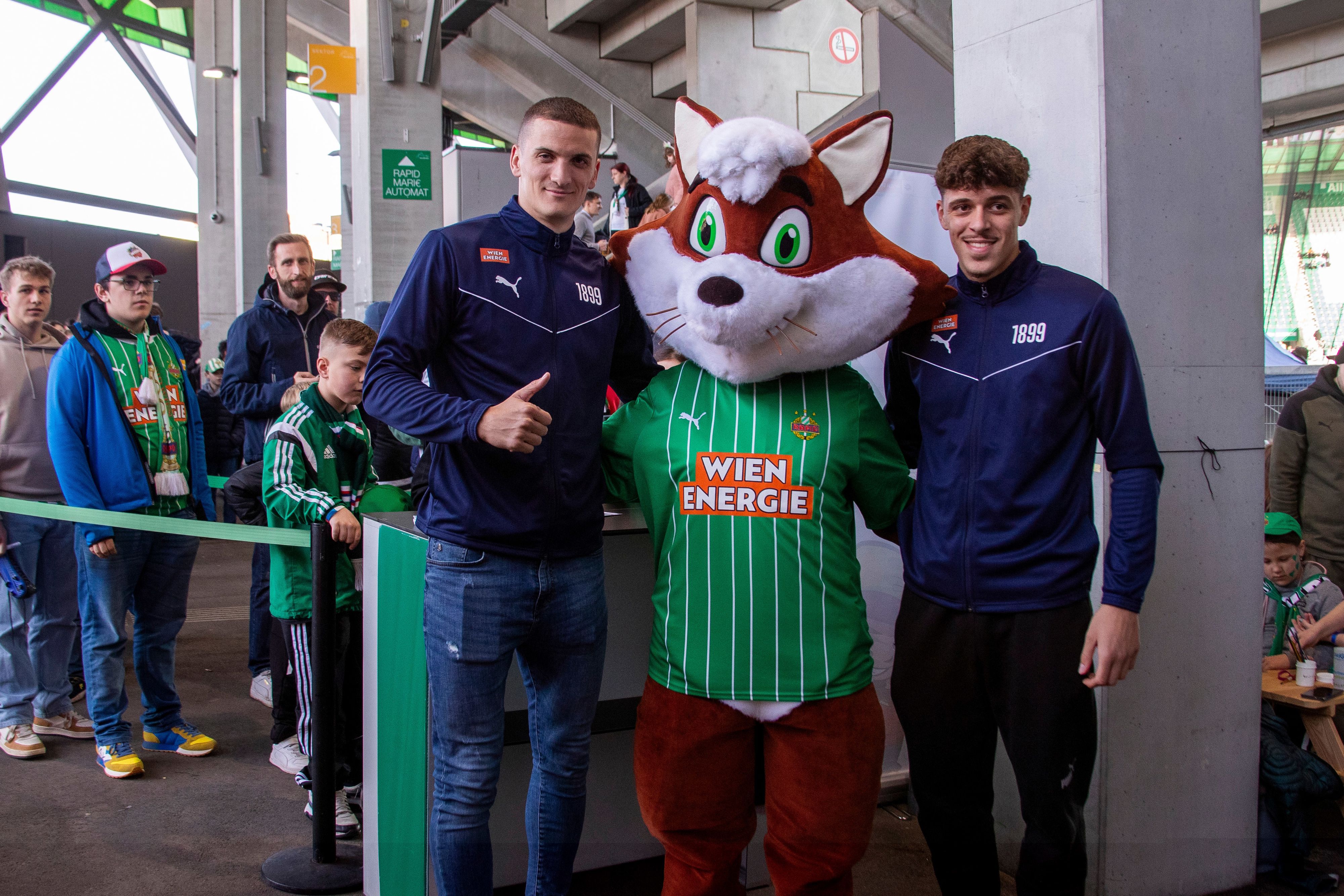 Nenad Cvetkovic (l.) ist wieder matchfit.