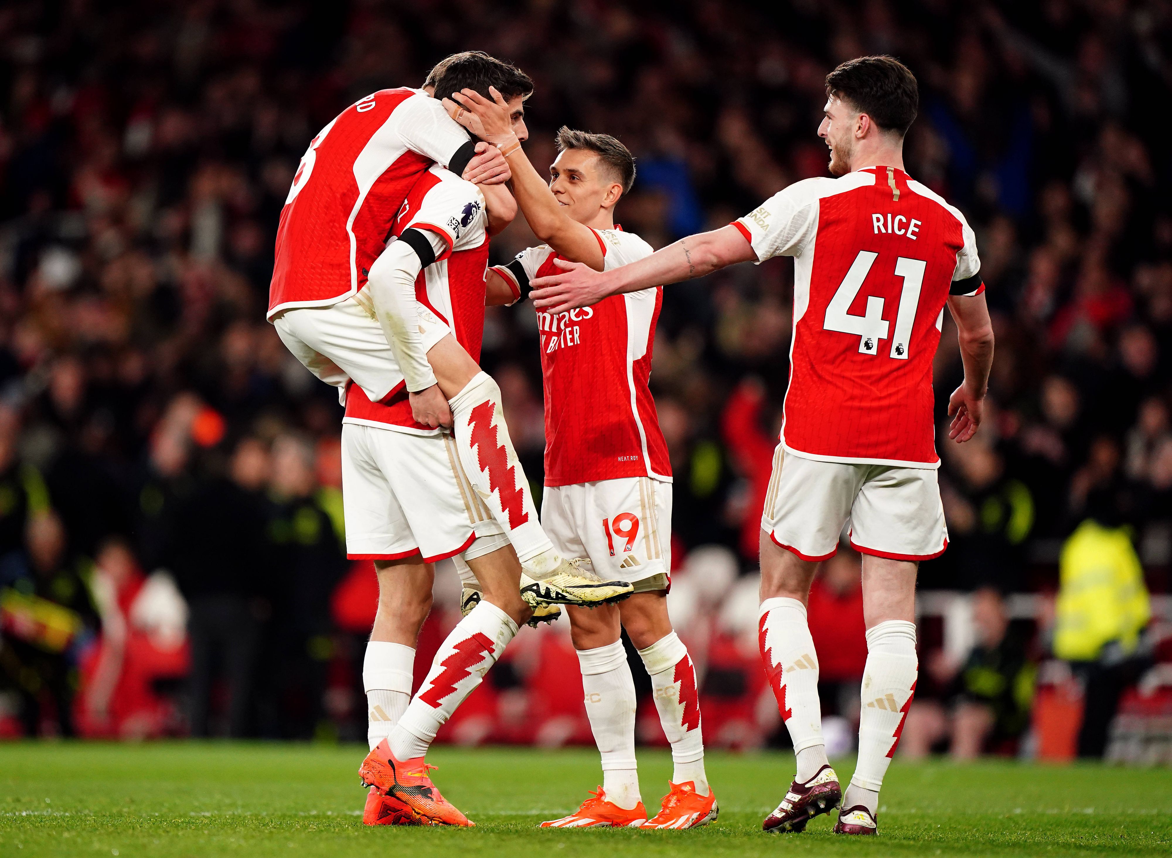 Arsenal jubelt im Derby