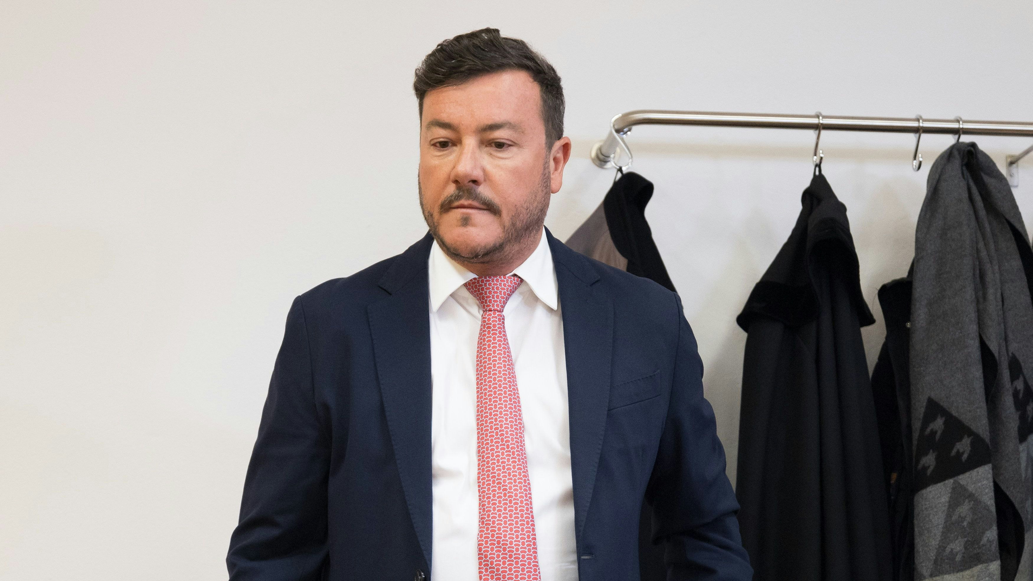 Heute.at - Rekord! Benko schuldet Gläubigern 2,7 Milliarden Euro