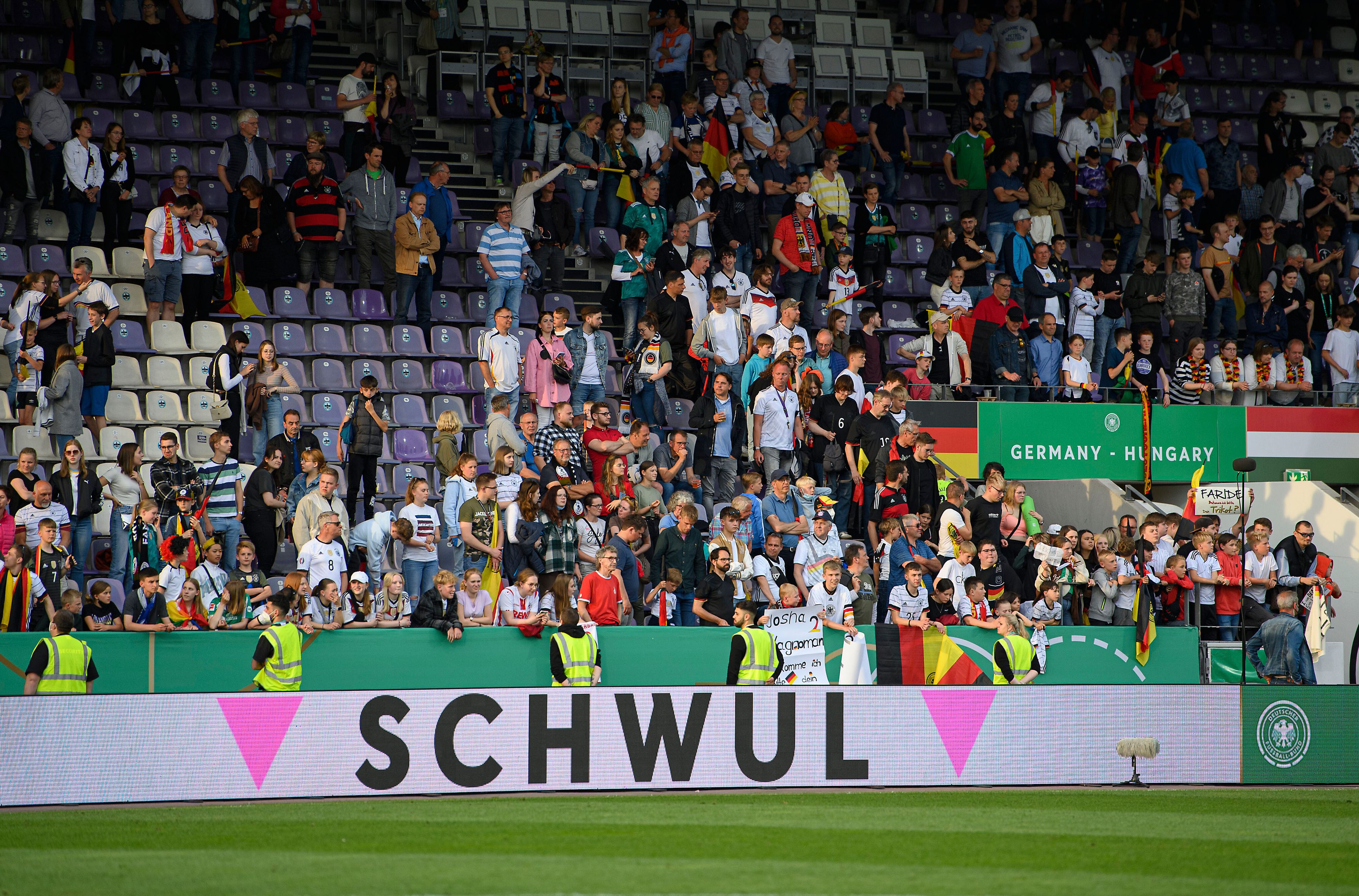 Heute.at - Homosexuelle Fußballer planen Gruppen-Outing am 17. Mai